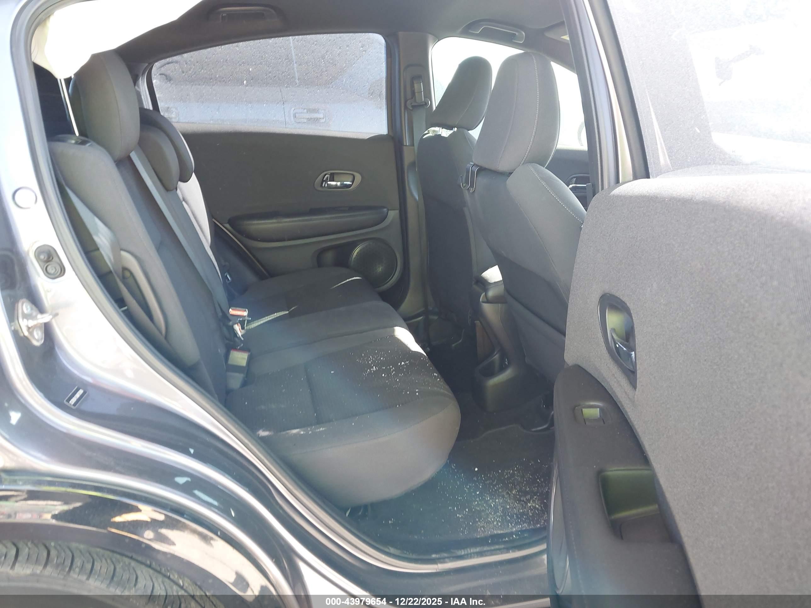 HONDA HR-V image 8