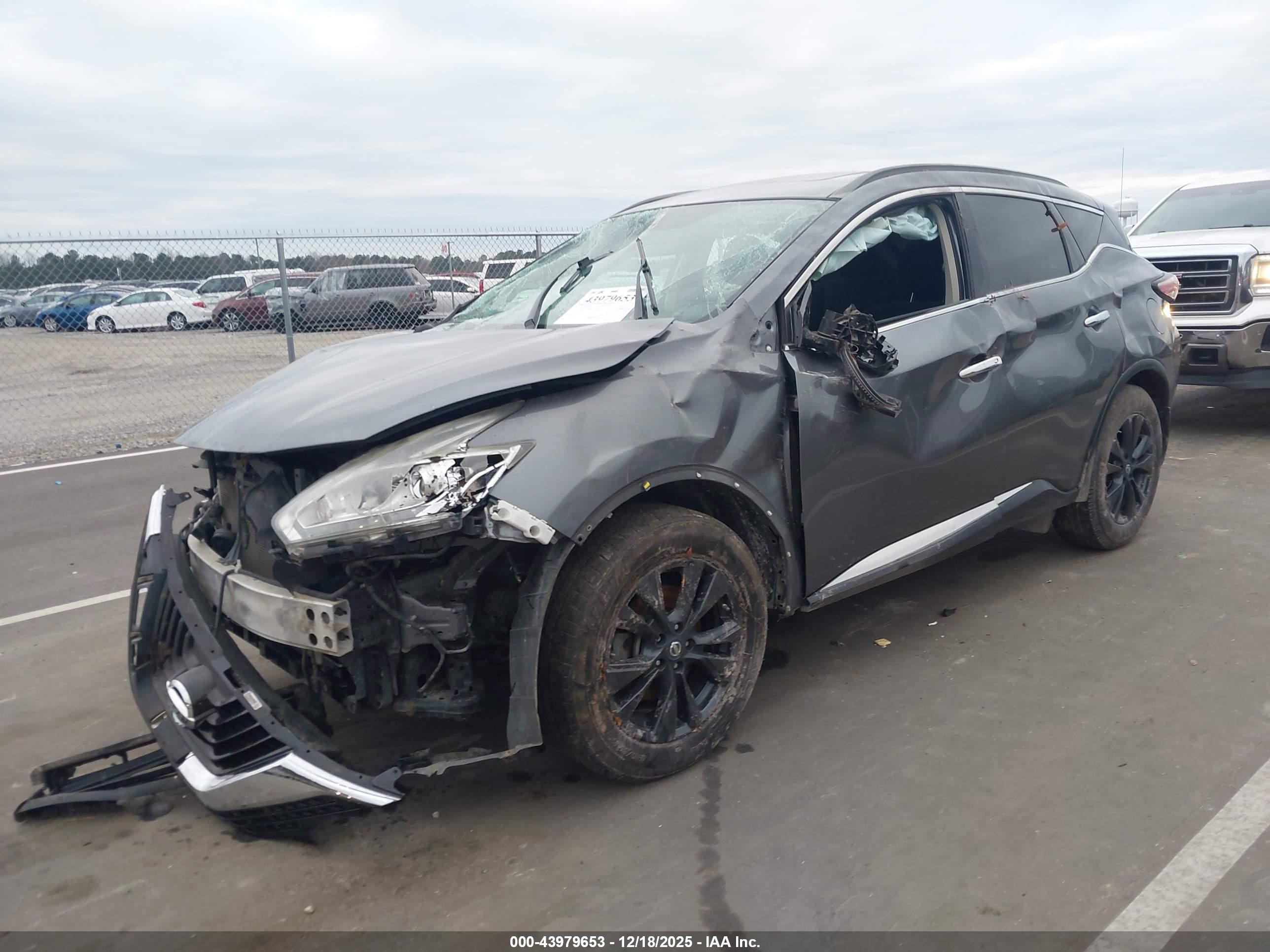 NISSAN MURANO image 2