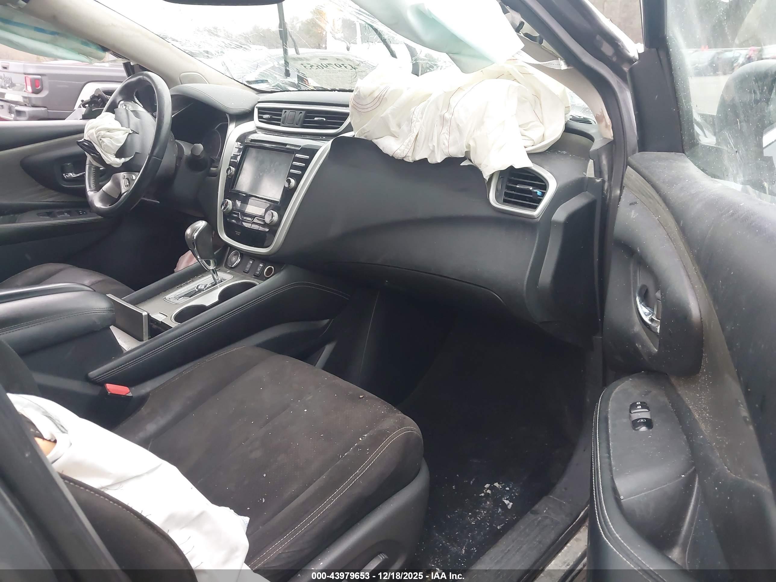 NISSAN MURANO image 5