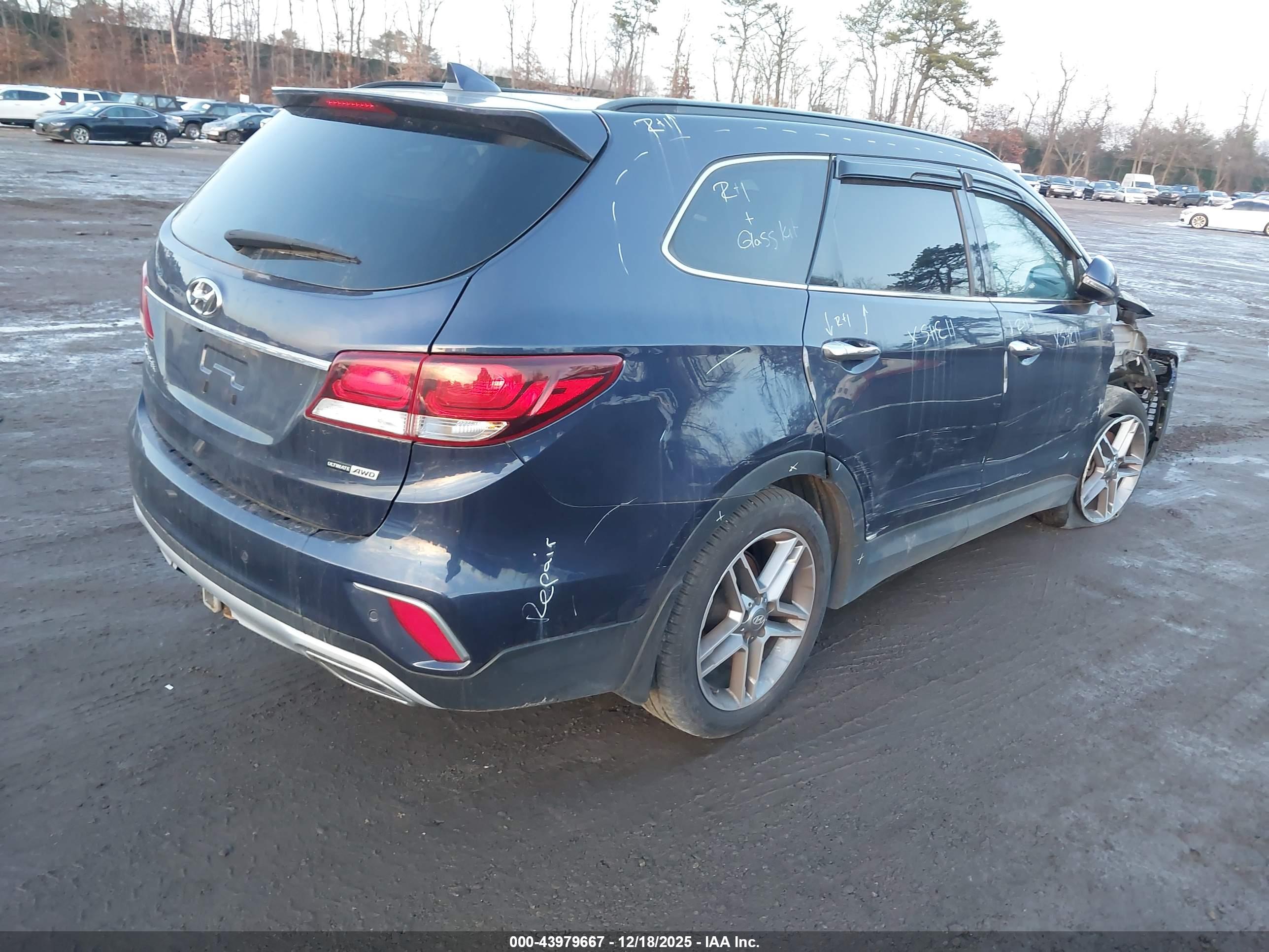 HYUNDAI SANTA image 4
