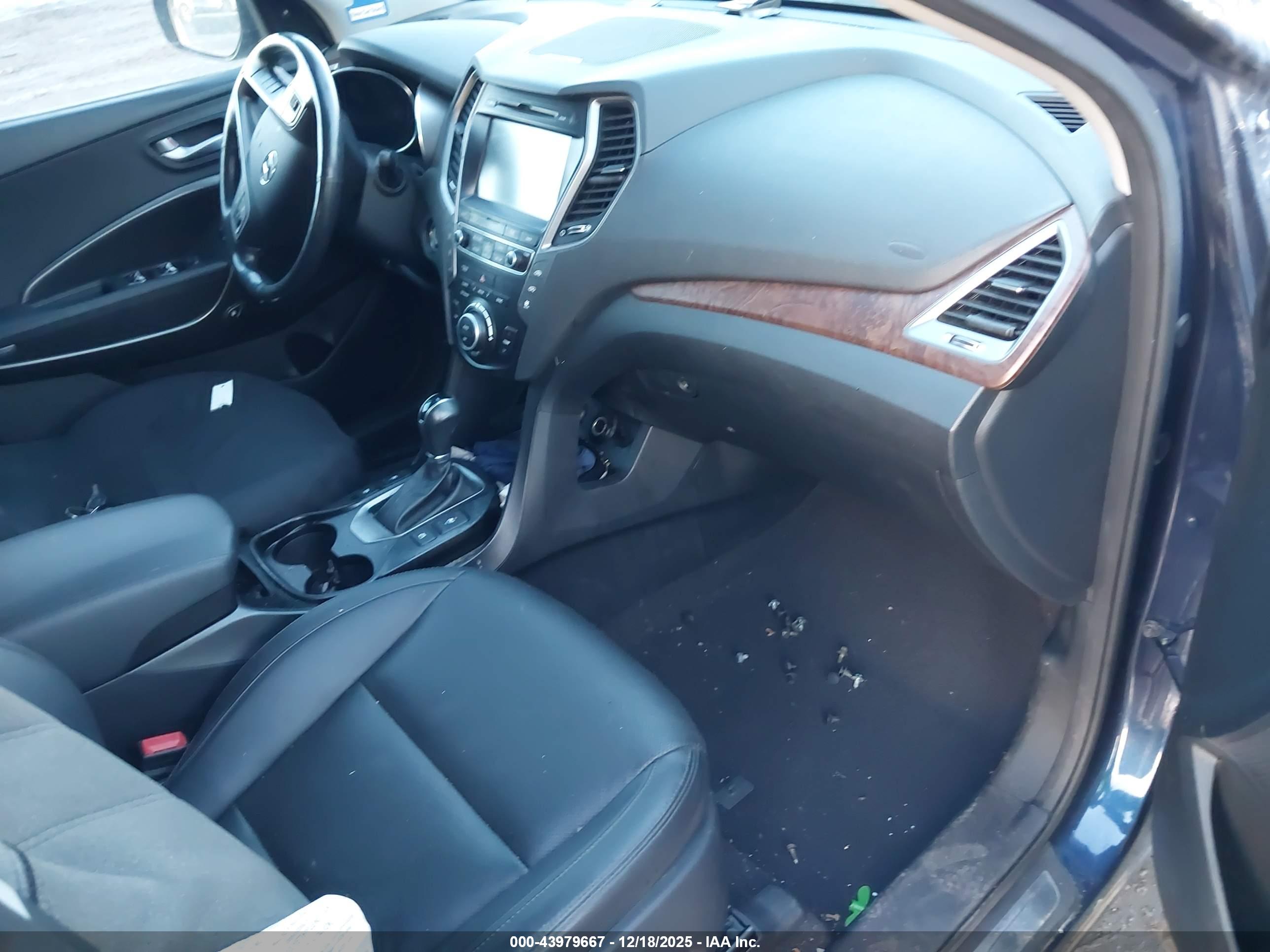 HYUNDAI SANTA image 5