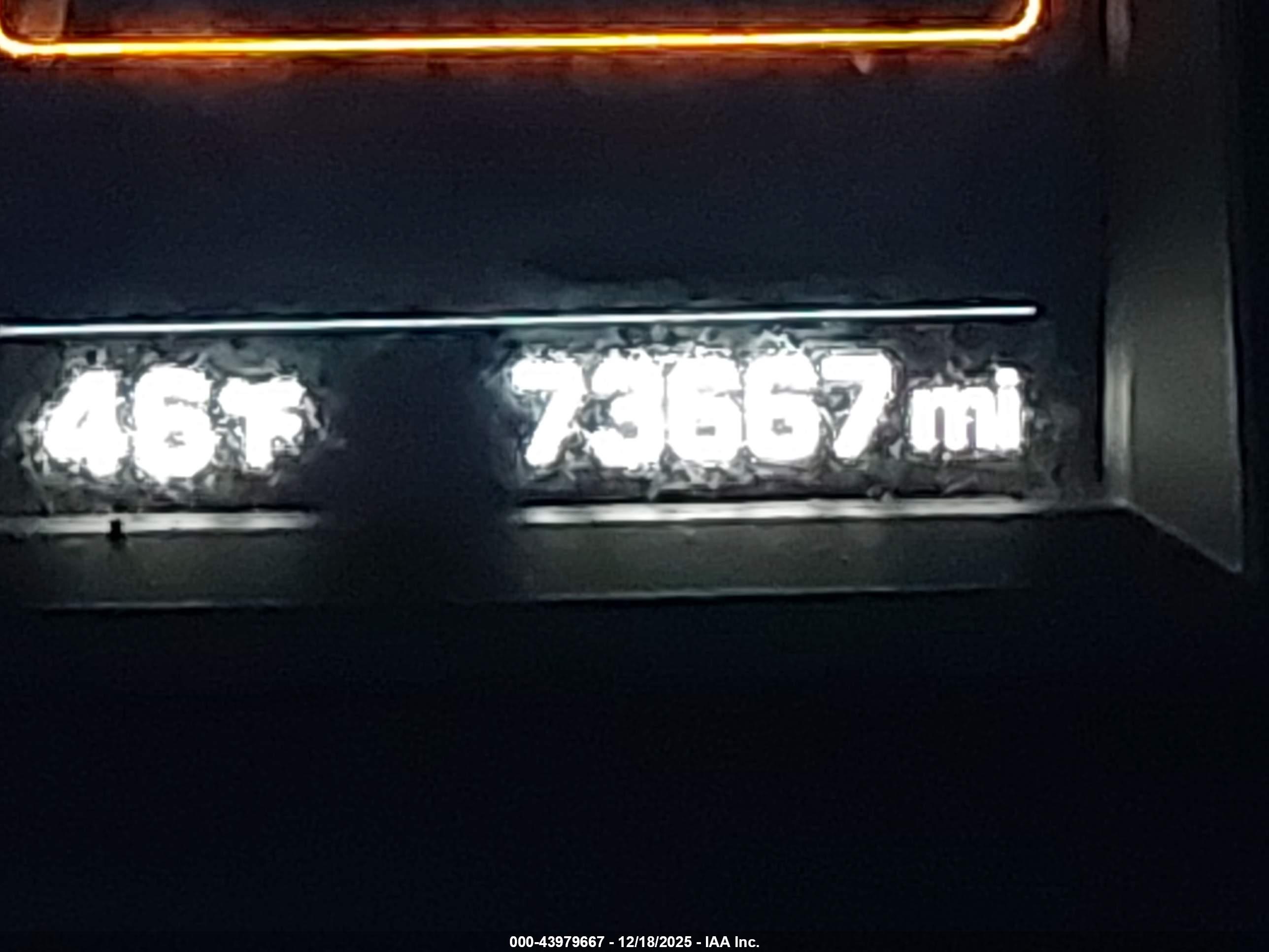HYUNDAI SANTA image 7