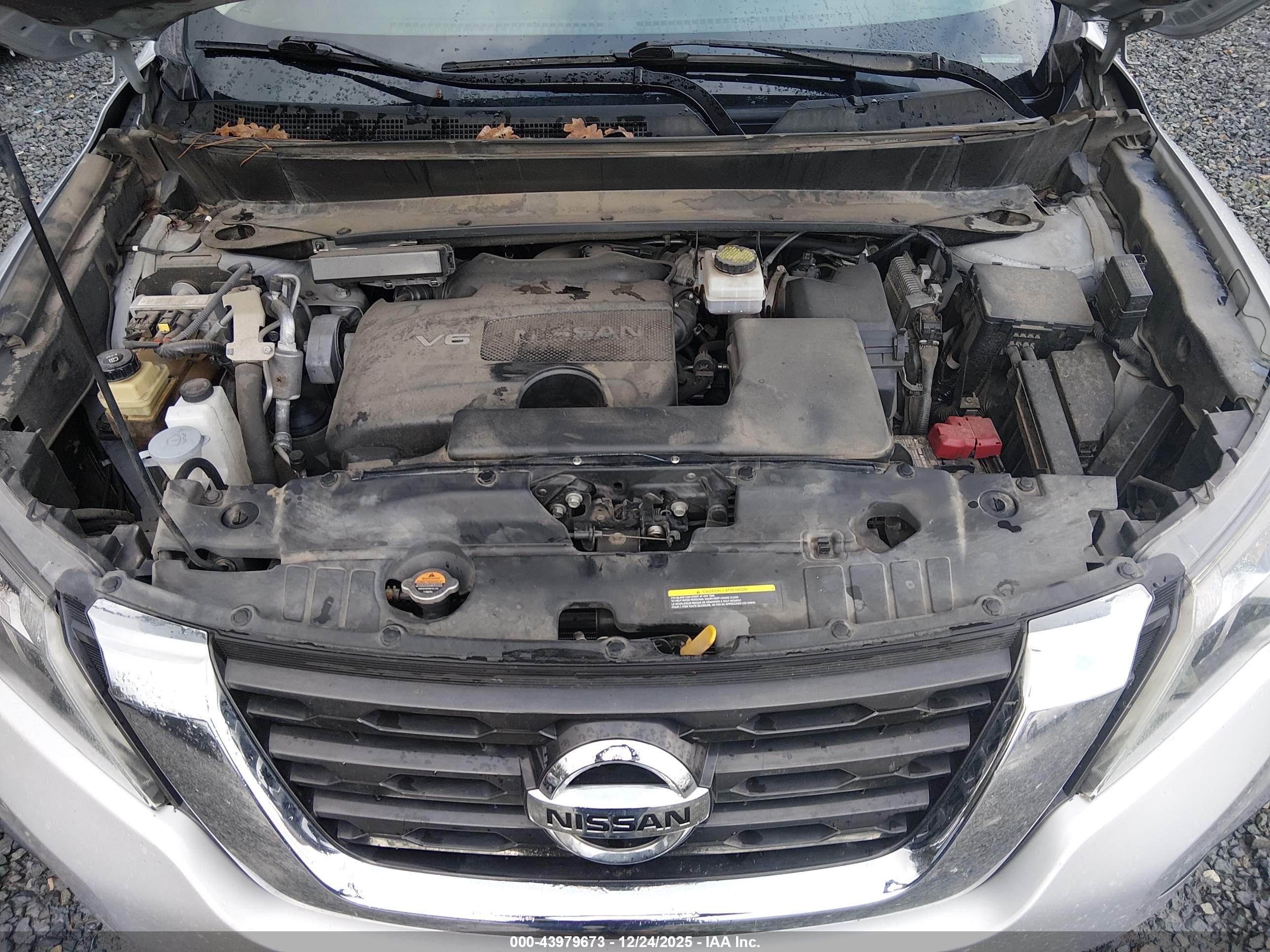 NISSAN PATHFINDER image 10