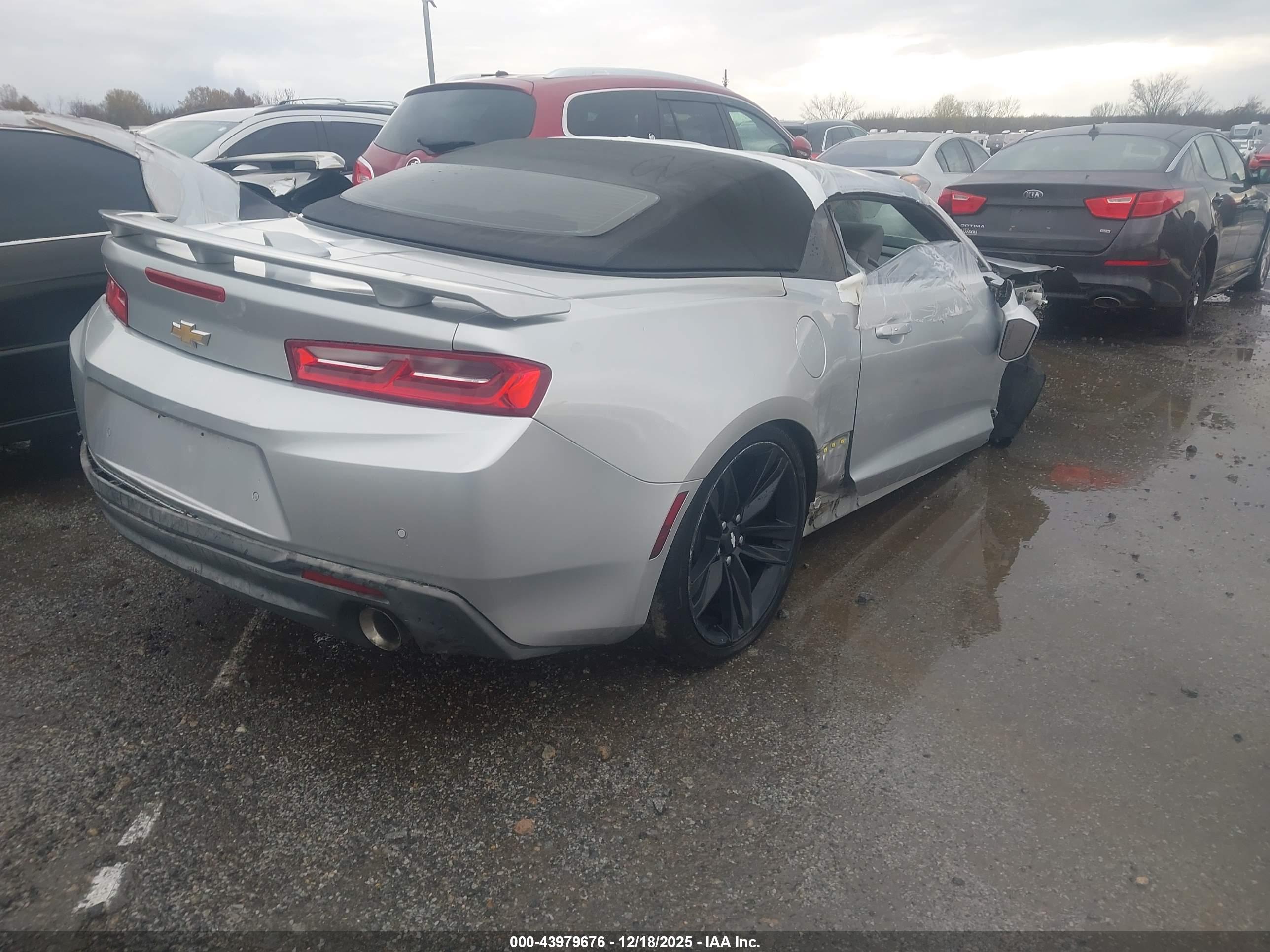 CHEVROLET CAMARO image 4