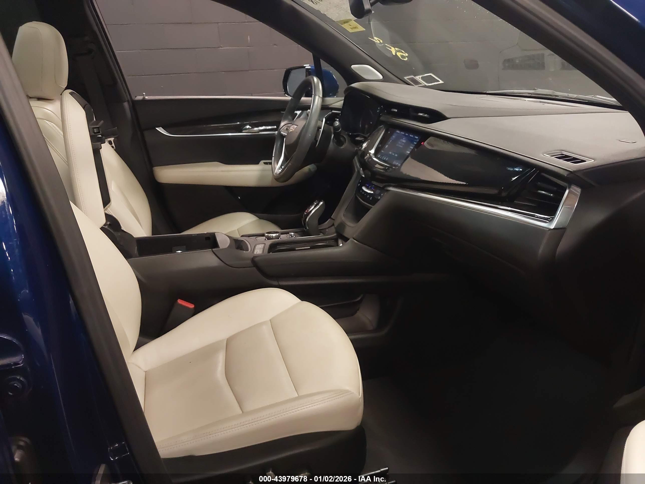 CADILLAC XT6 image 5