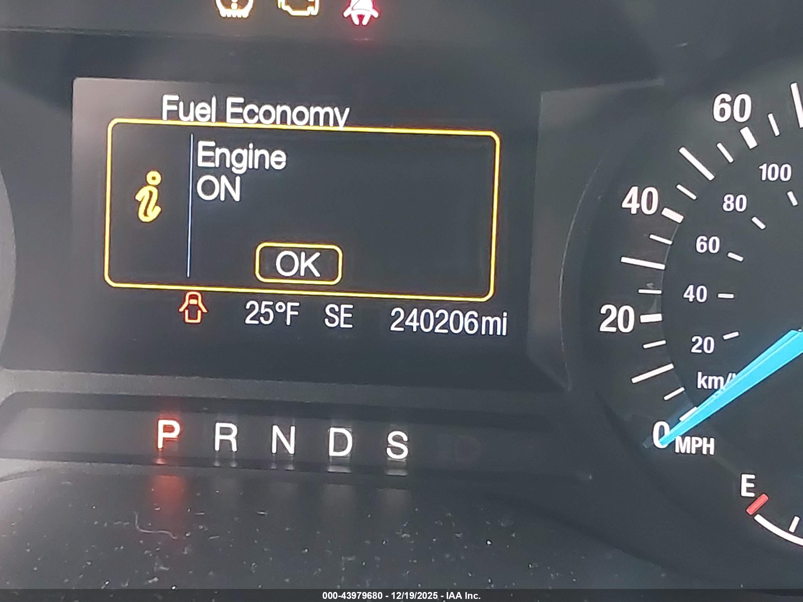FORD FUSION image 7