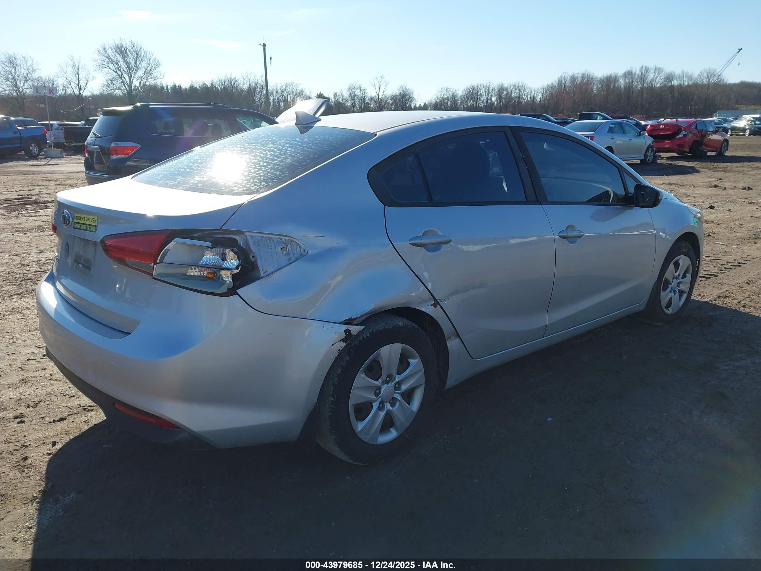 KIA FORTE image 4