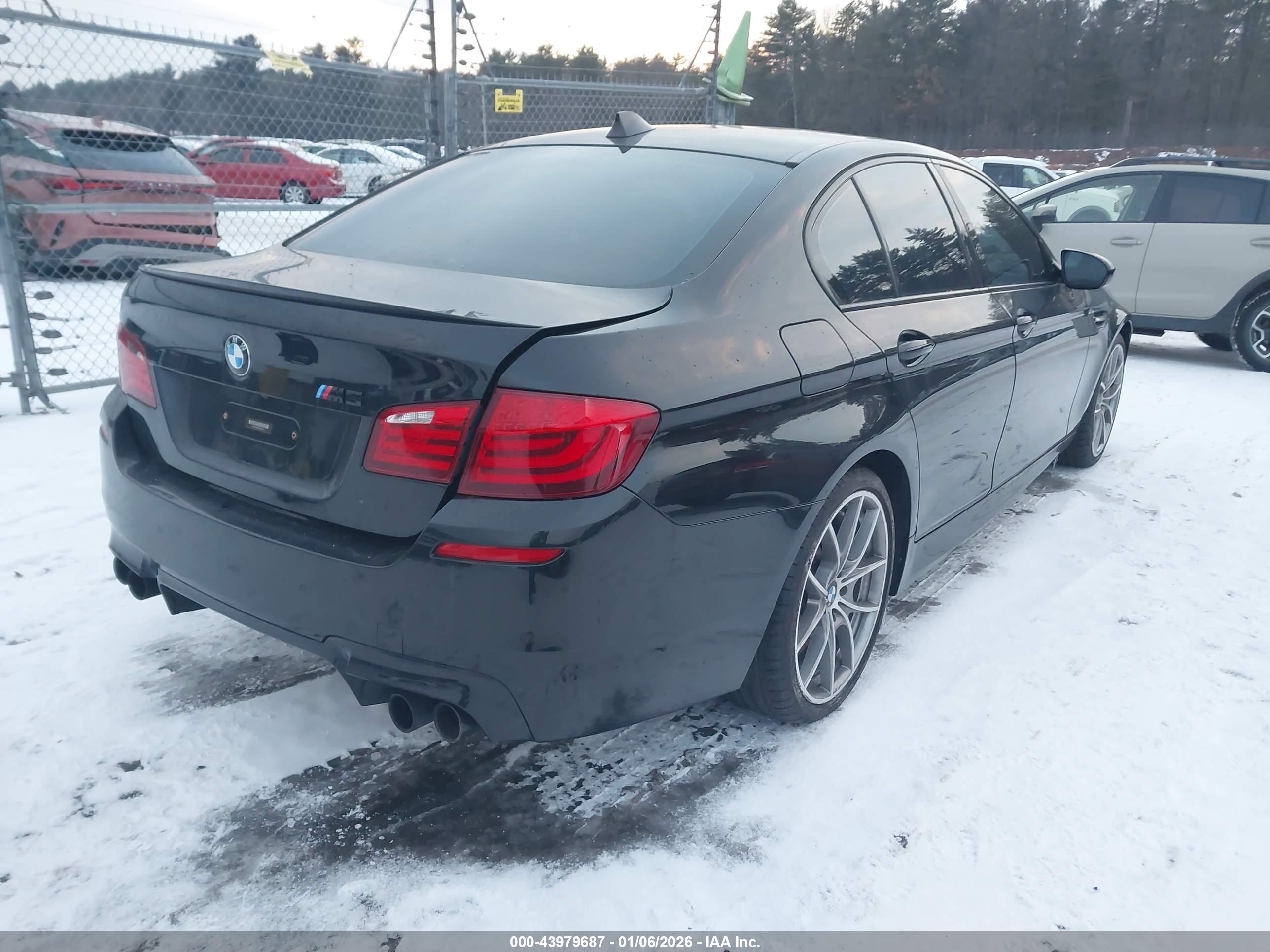 BMW M5 image 4