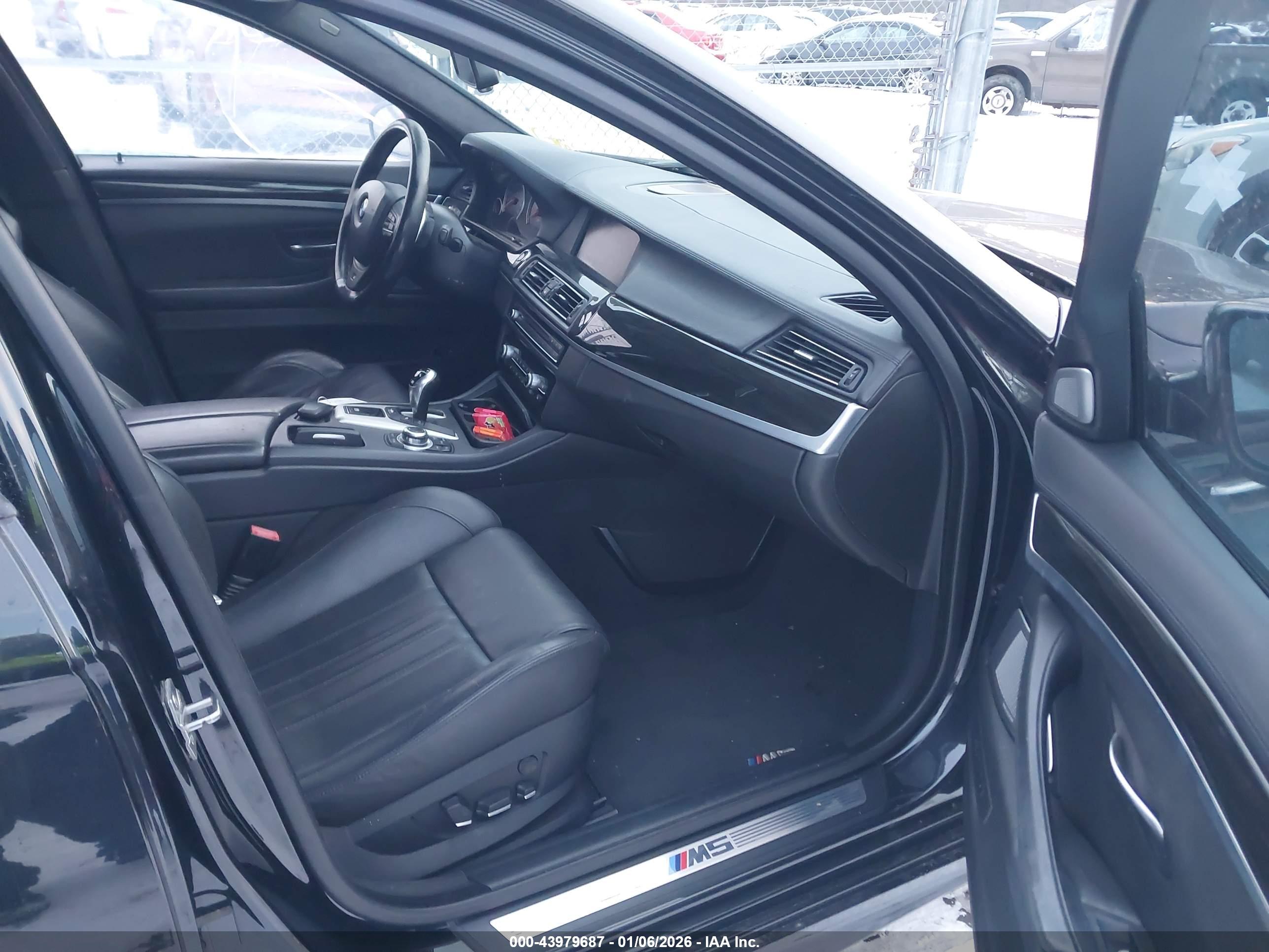 BMW M5 image 5