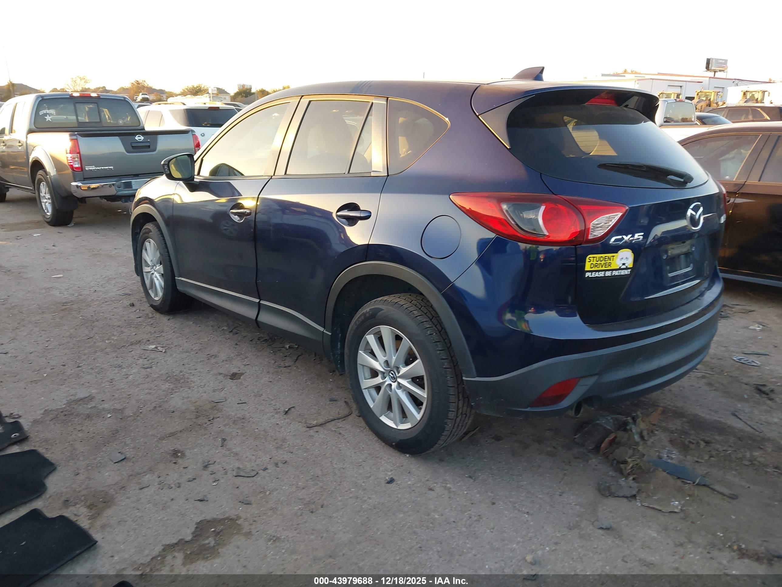 MAZDA CX-5 image 3