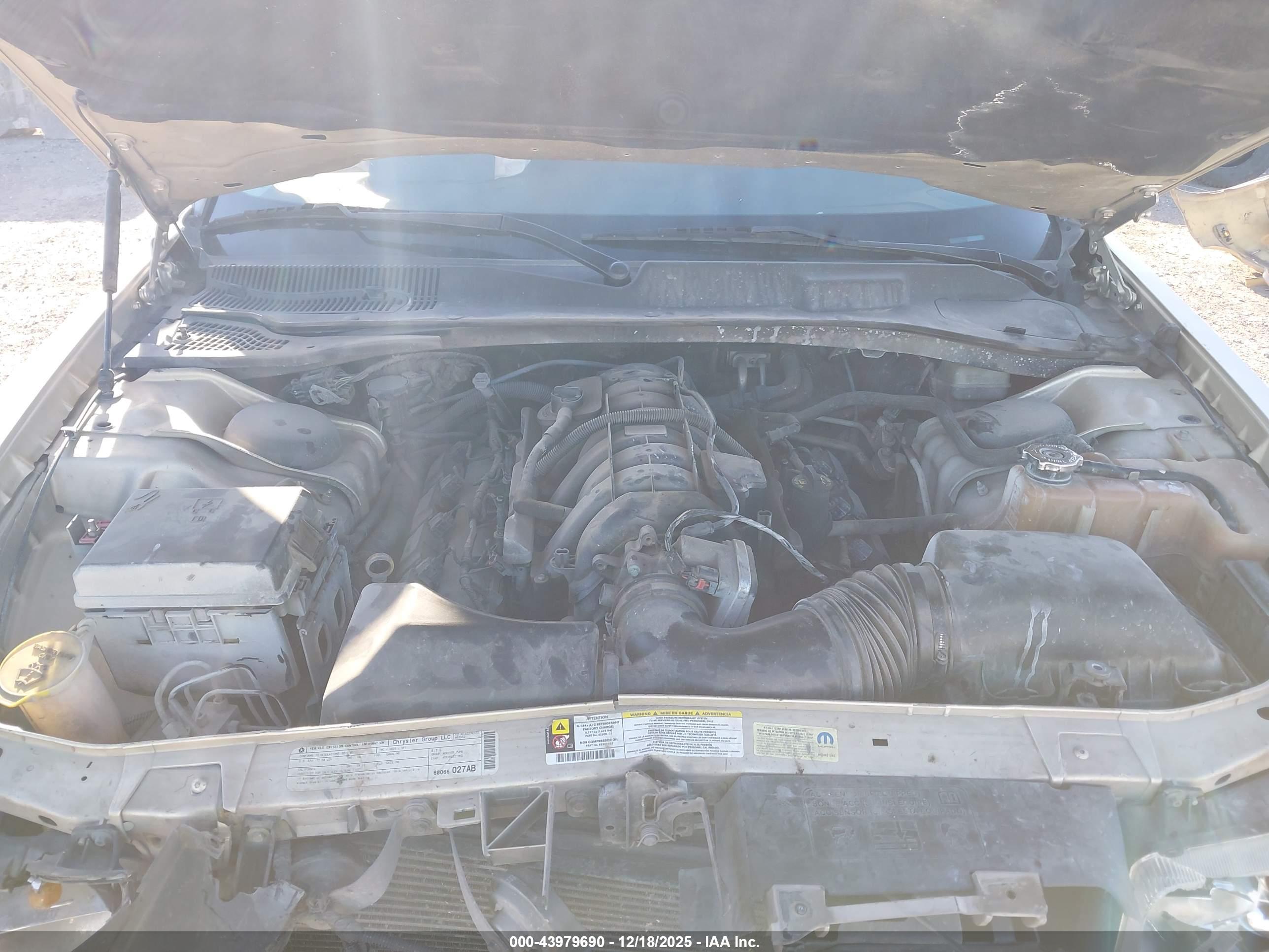 CHRYSLER 300C image 10