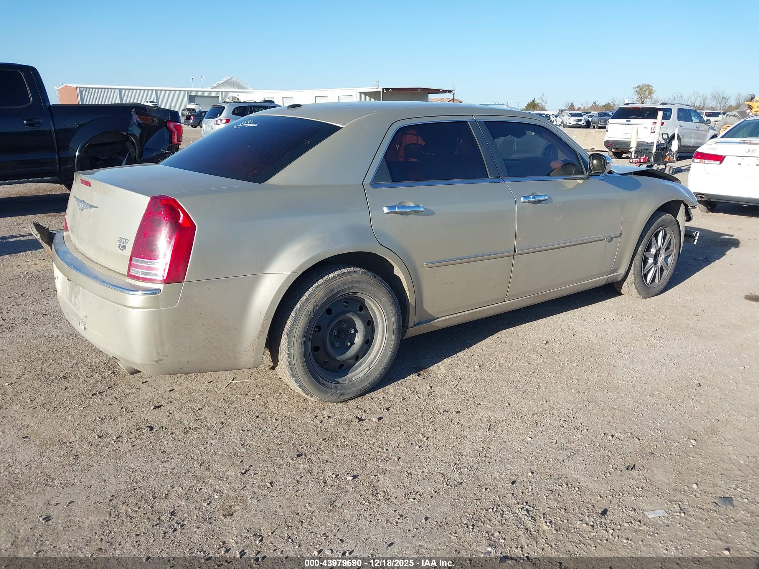 CHRYSLER 300C image 4