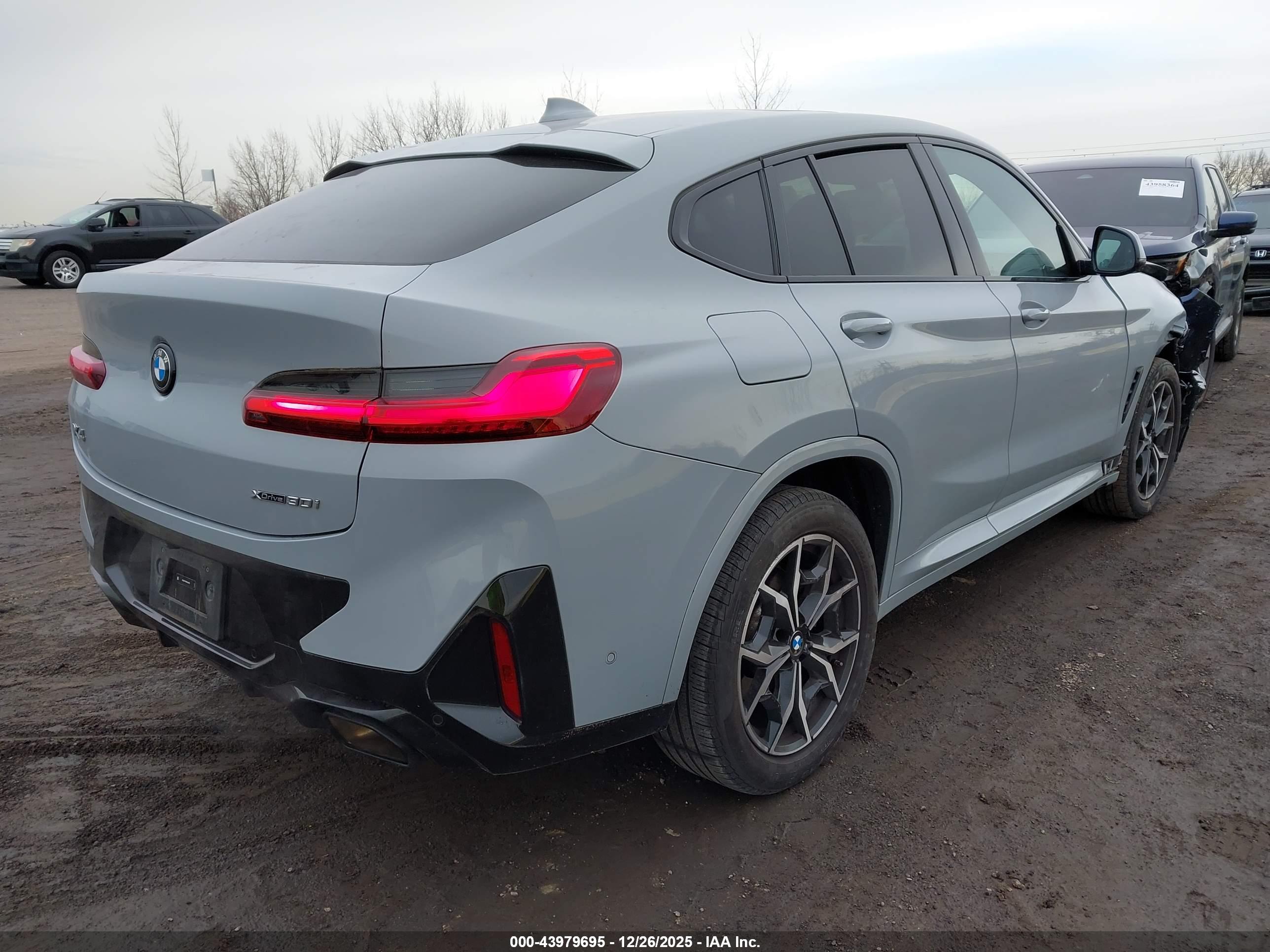 BMW X4 image 4