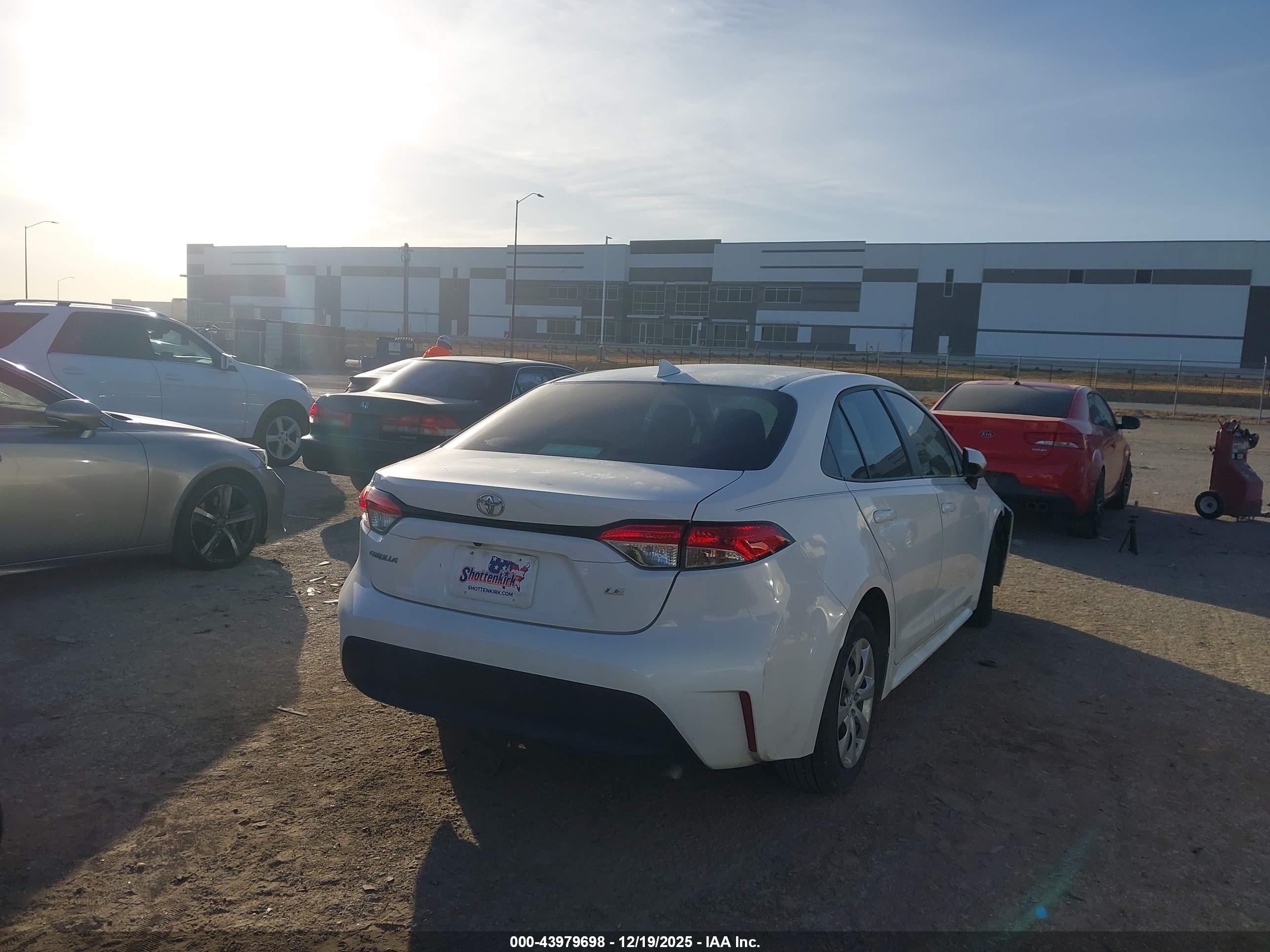 TOYOTA COROLLA image 4