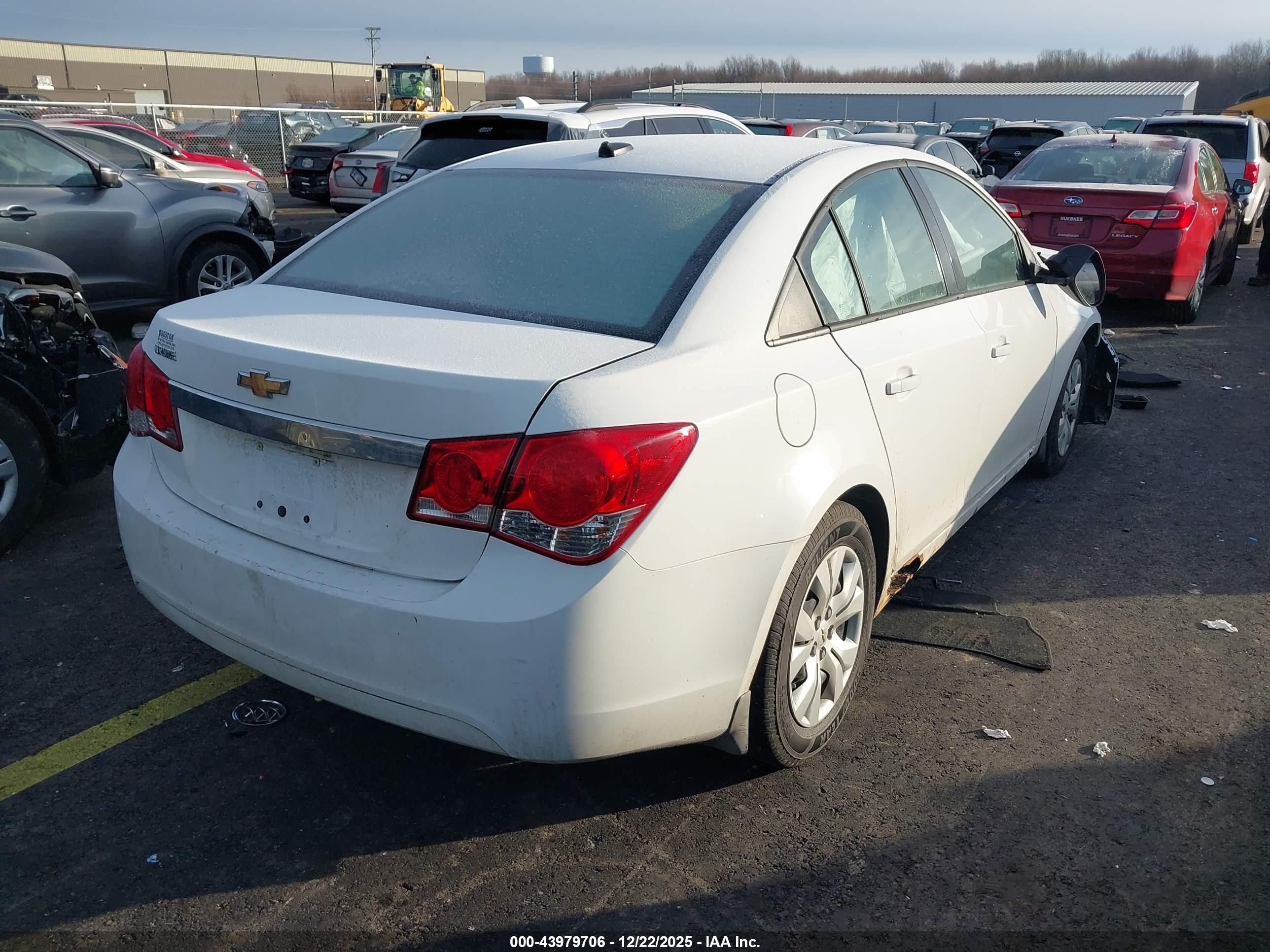 CHEVROLET CRUZE image 4