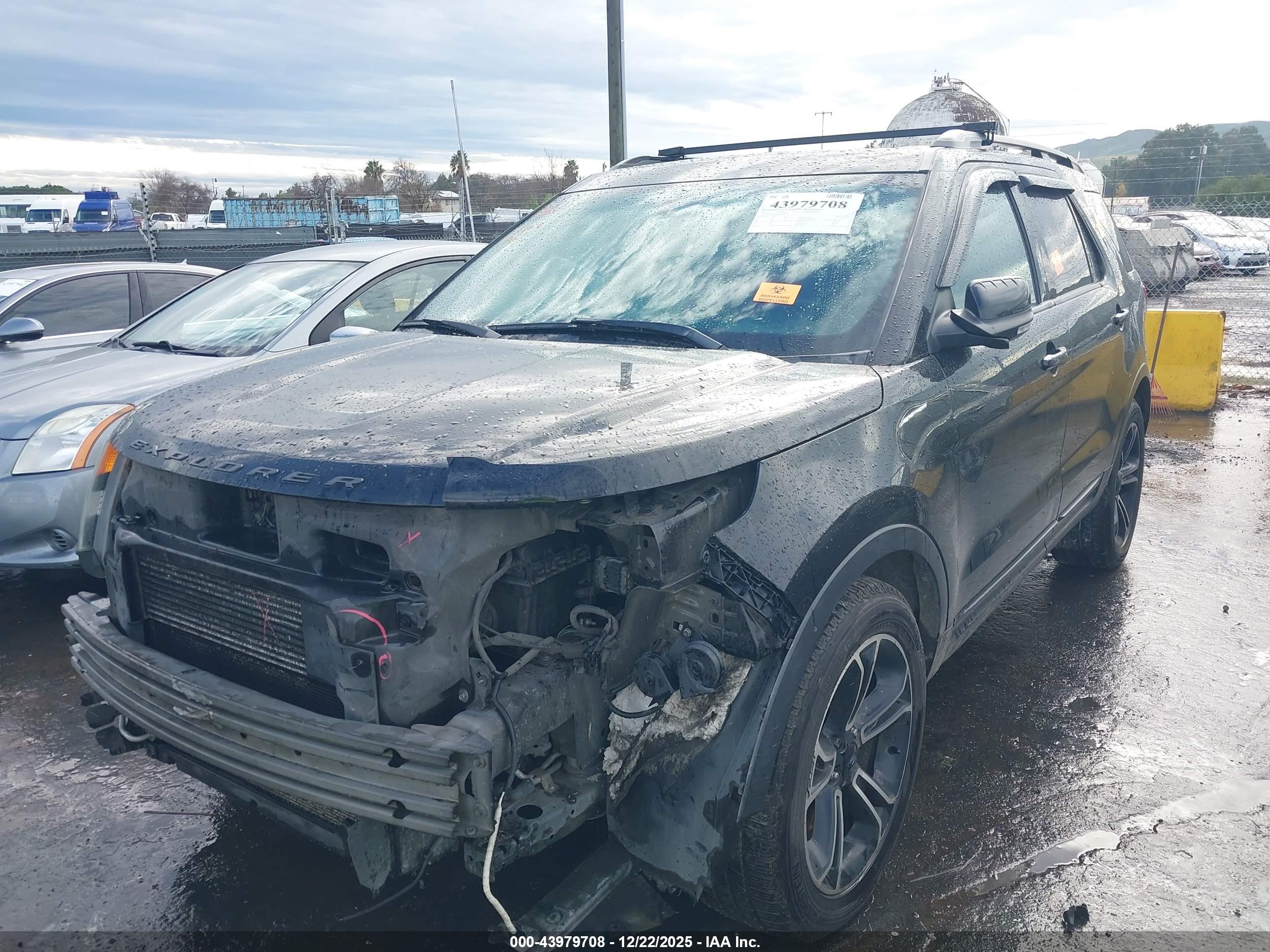 FORD EXPLORER image 6