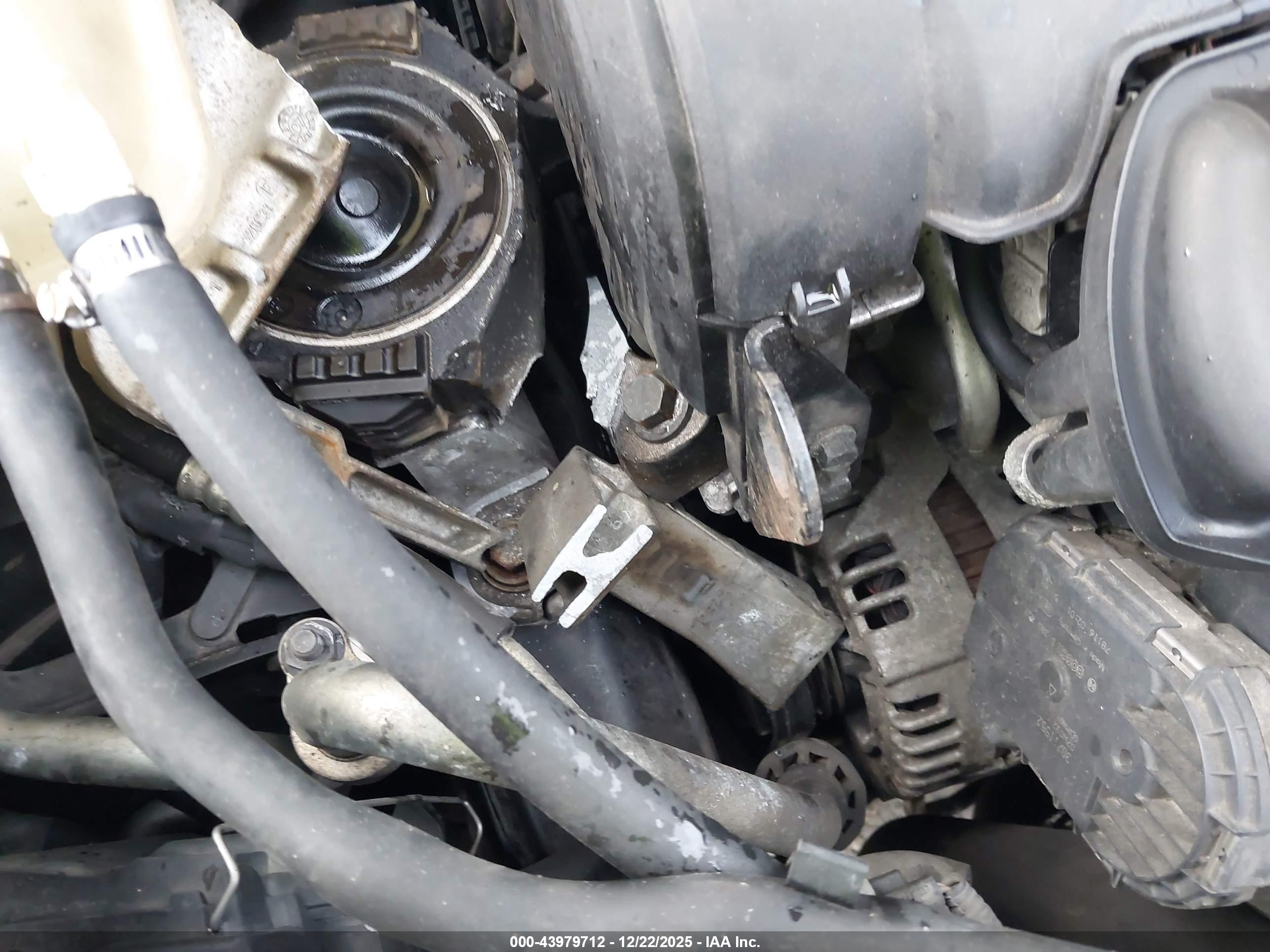 VOLVO C70 image 6