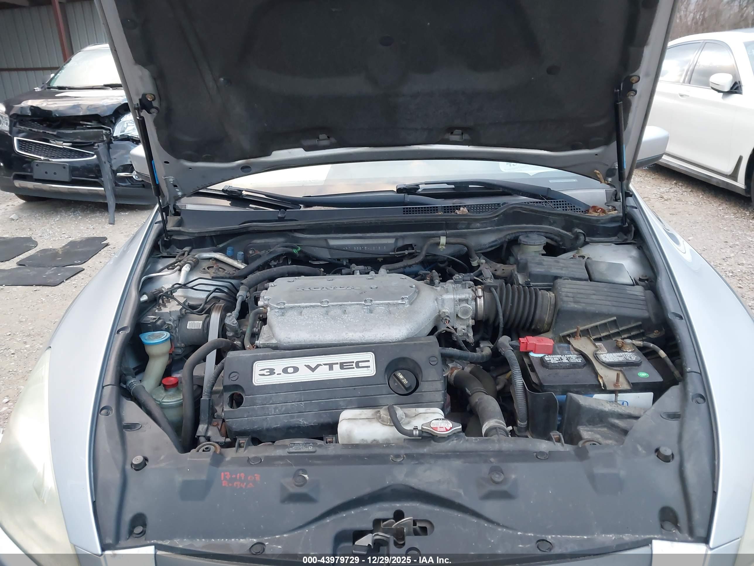 HONDA ACCORD image 10
