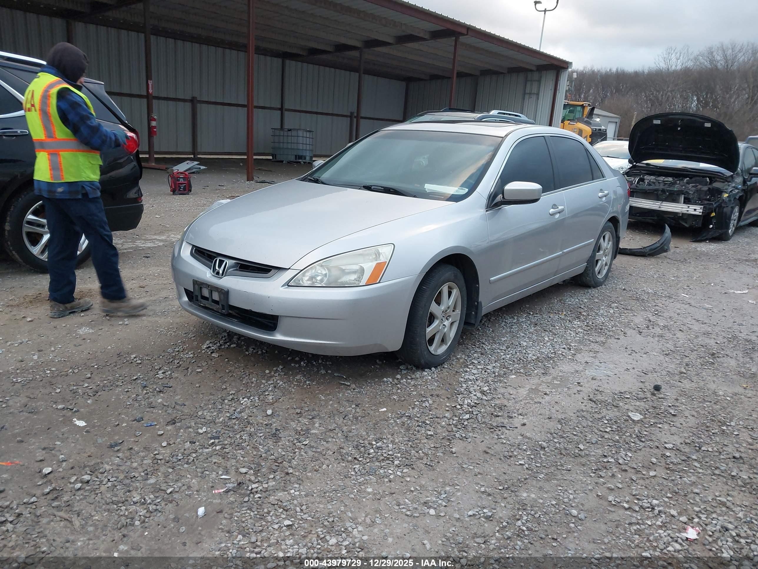 HONDA ACCORD image 2