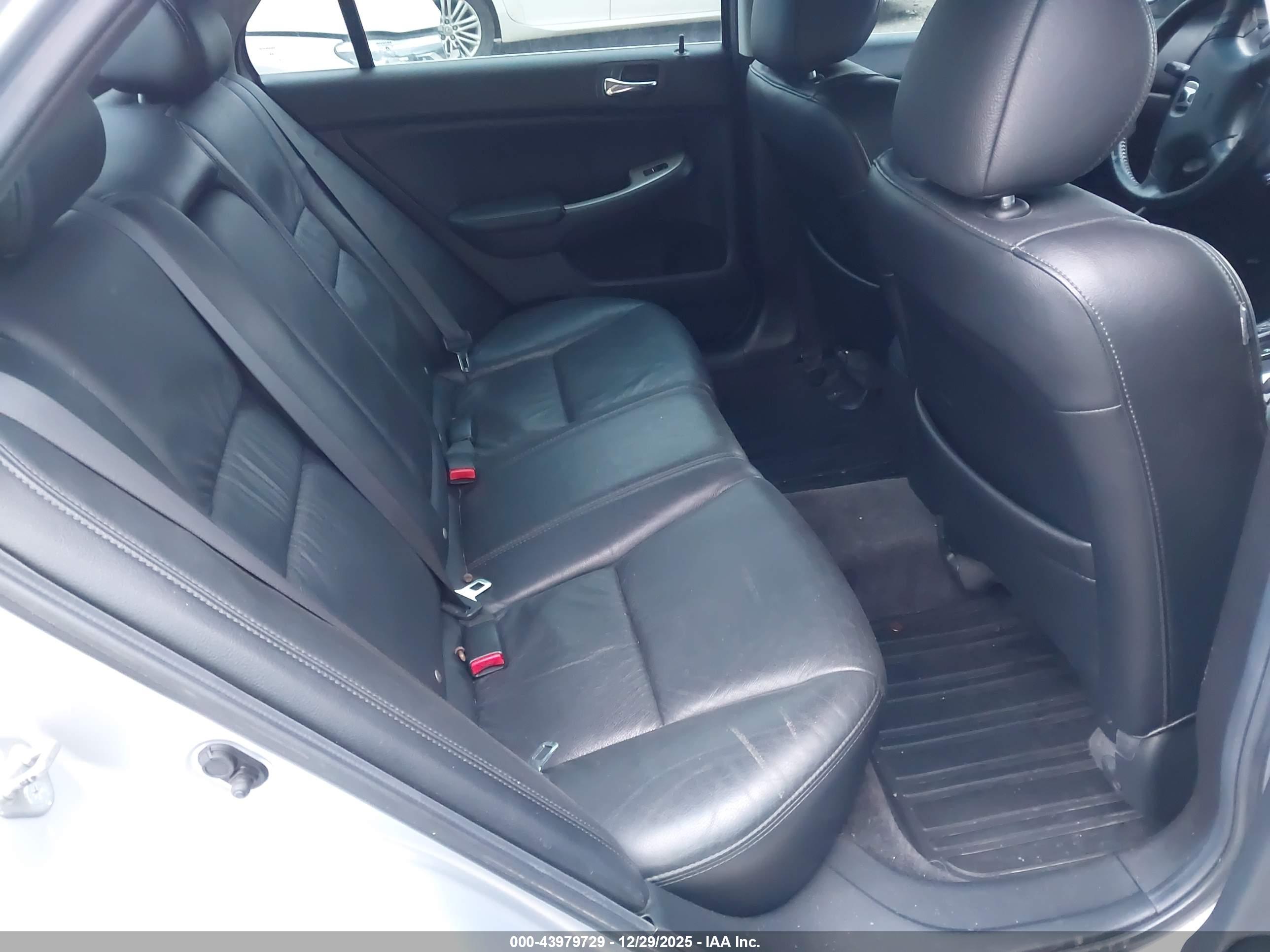 HONDA ACCORD image 8
