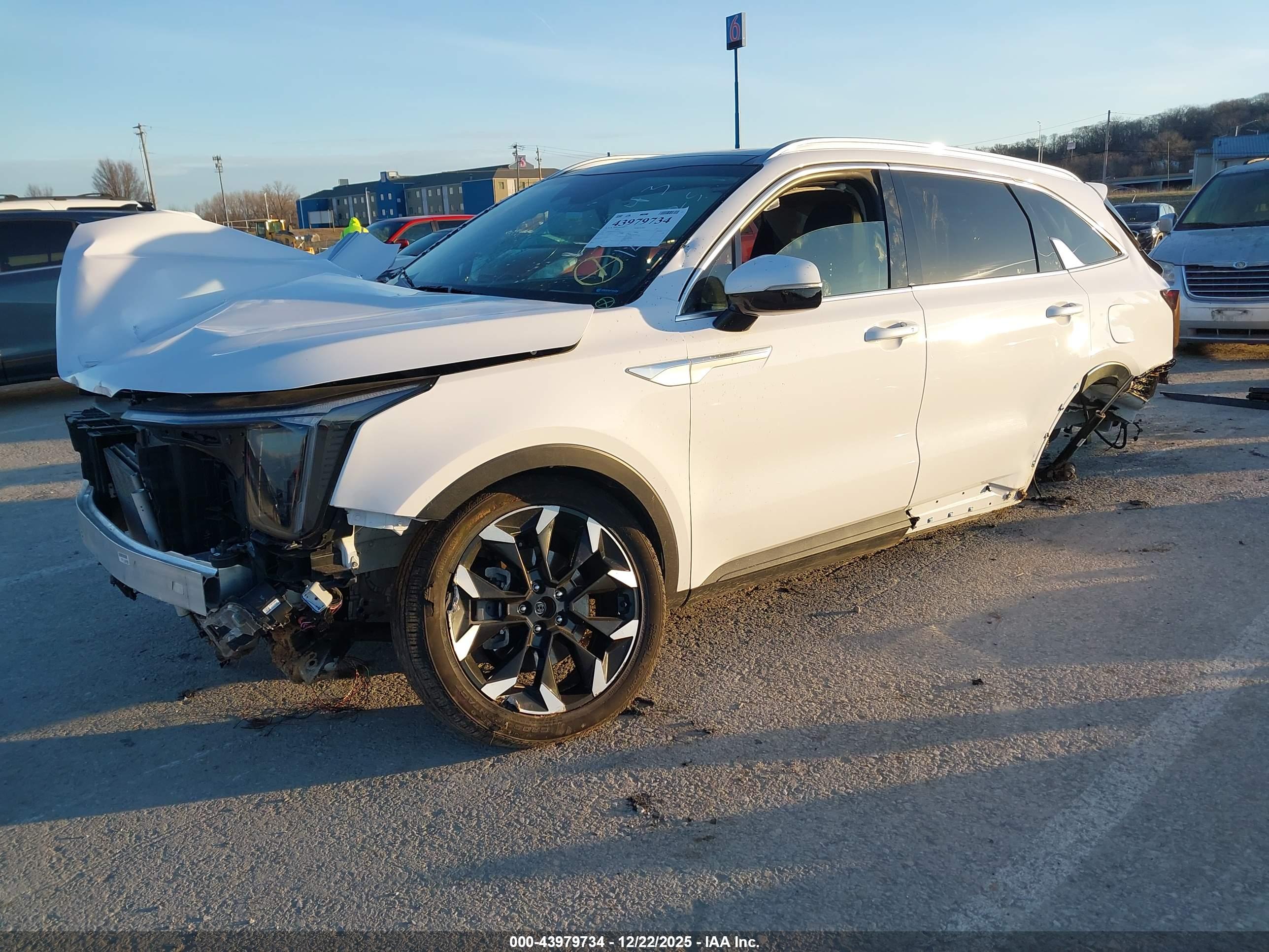 KIA SORENTO image 2