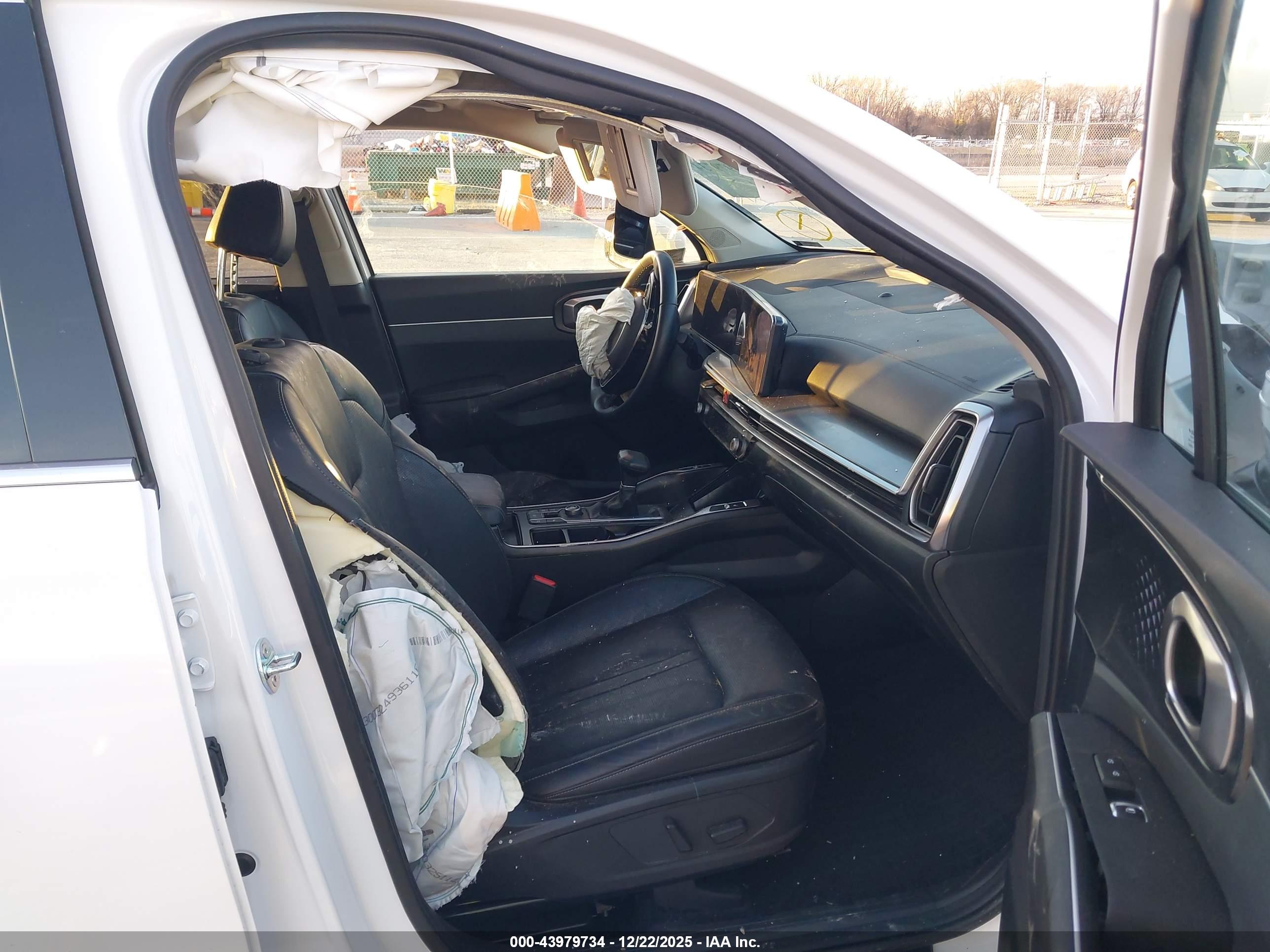 KIA SORENTO image 5