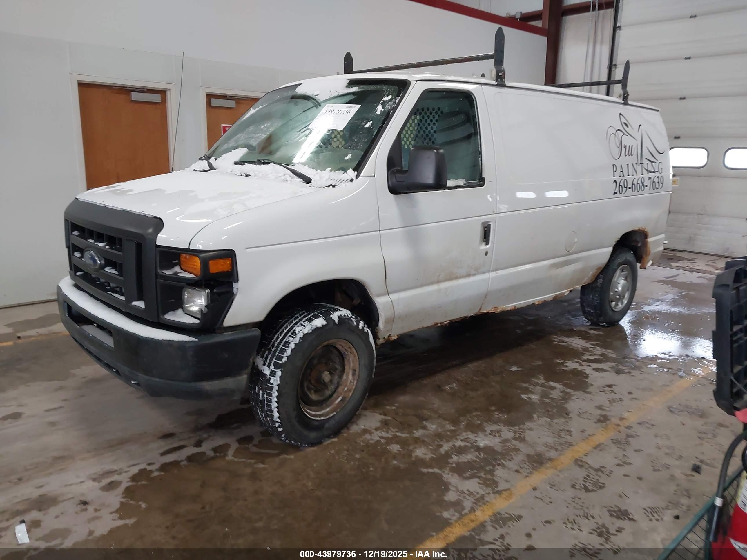 FORD E-350 image 2