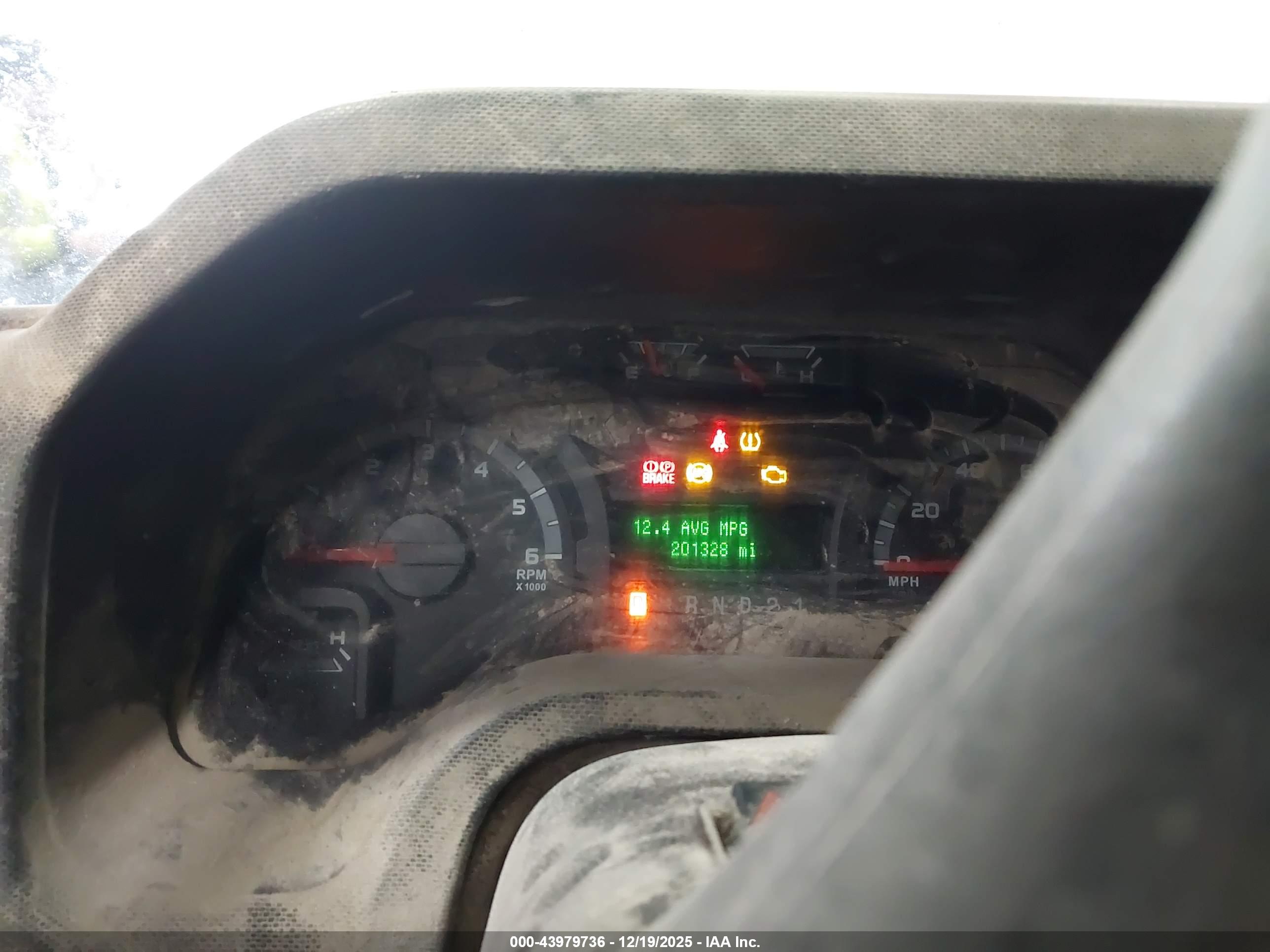 FORD E-350 image 7