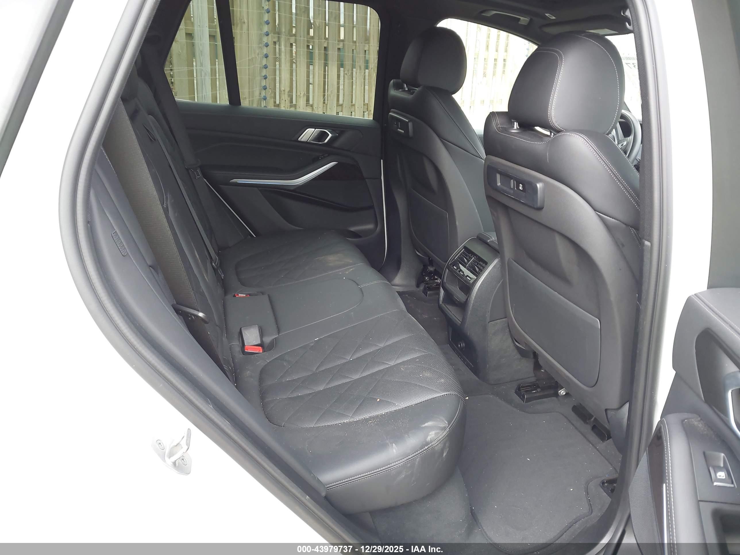 BMW X5 image 8