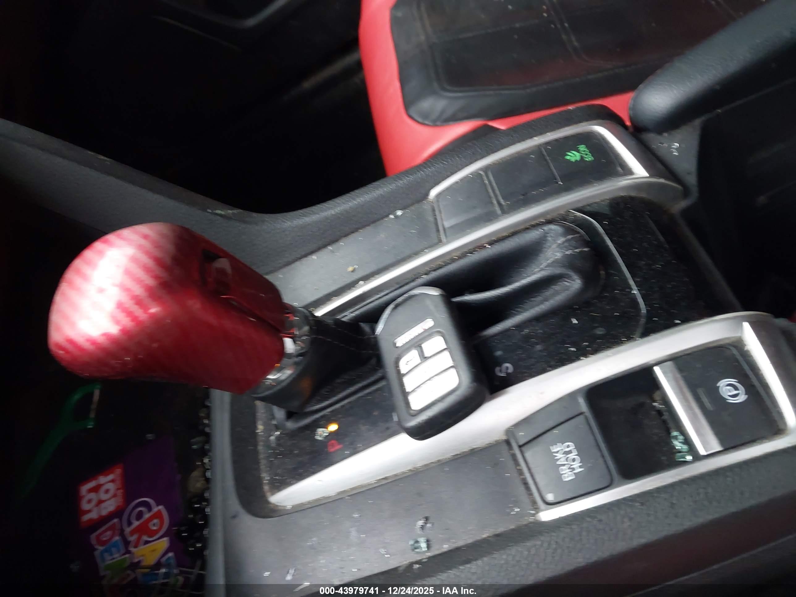HONDA CIVIC image 11