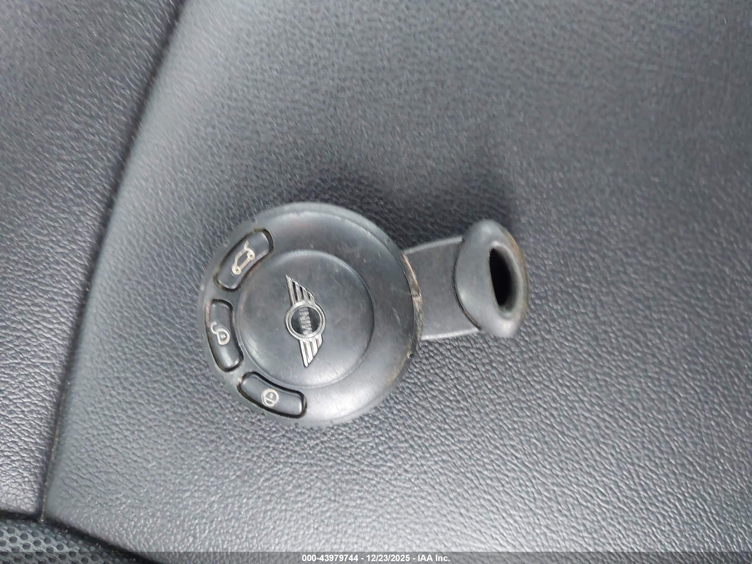 MINI COUPE image 11