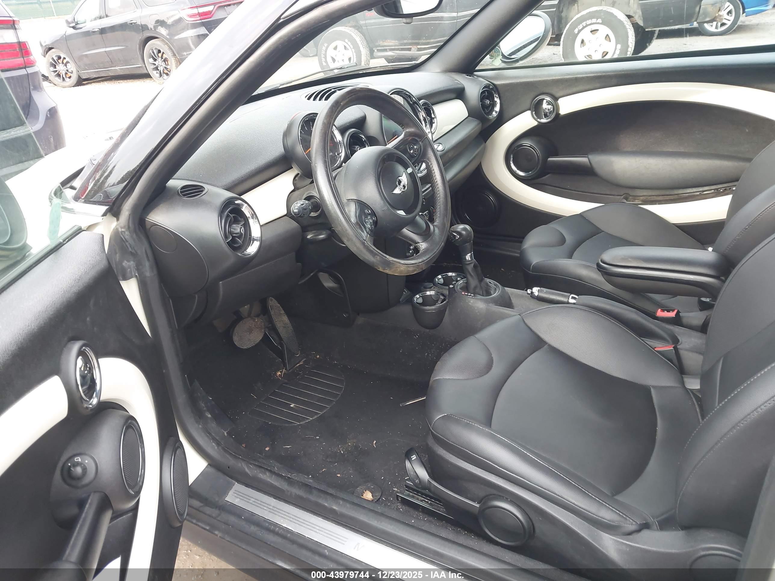 MINI COUPE image 5