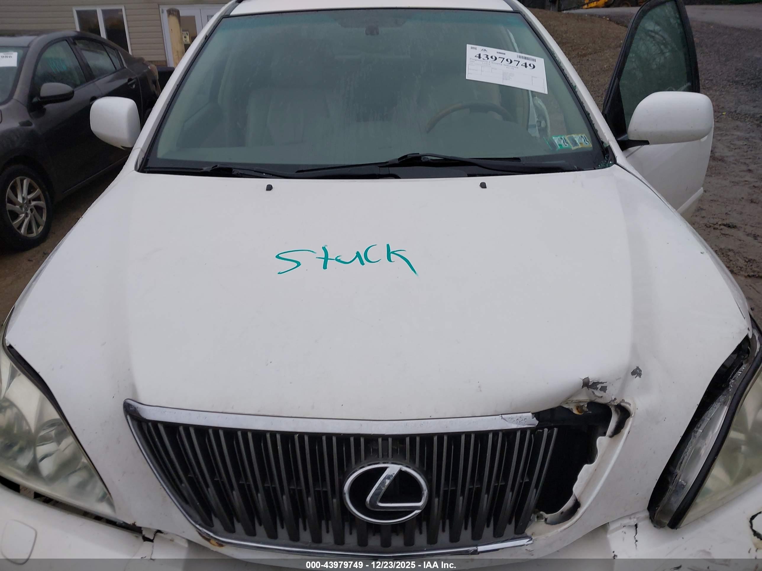LEXUS RX image 10