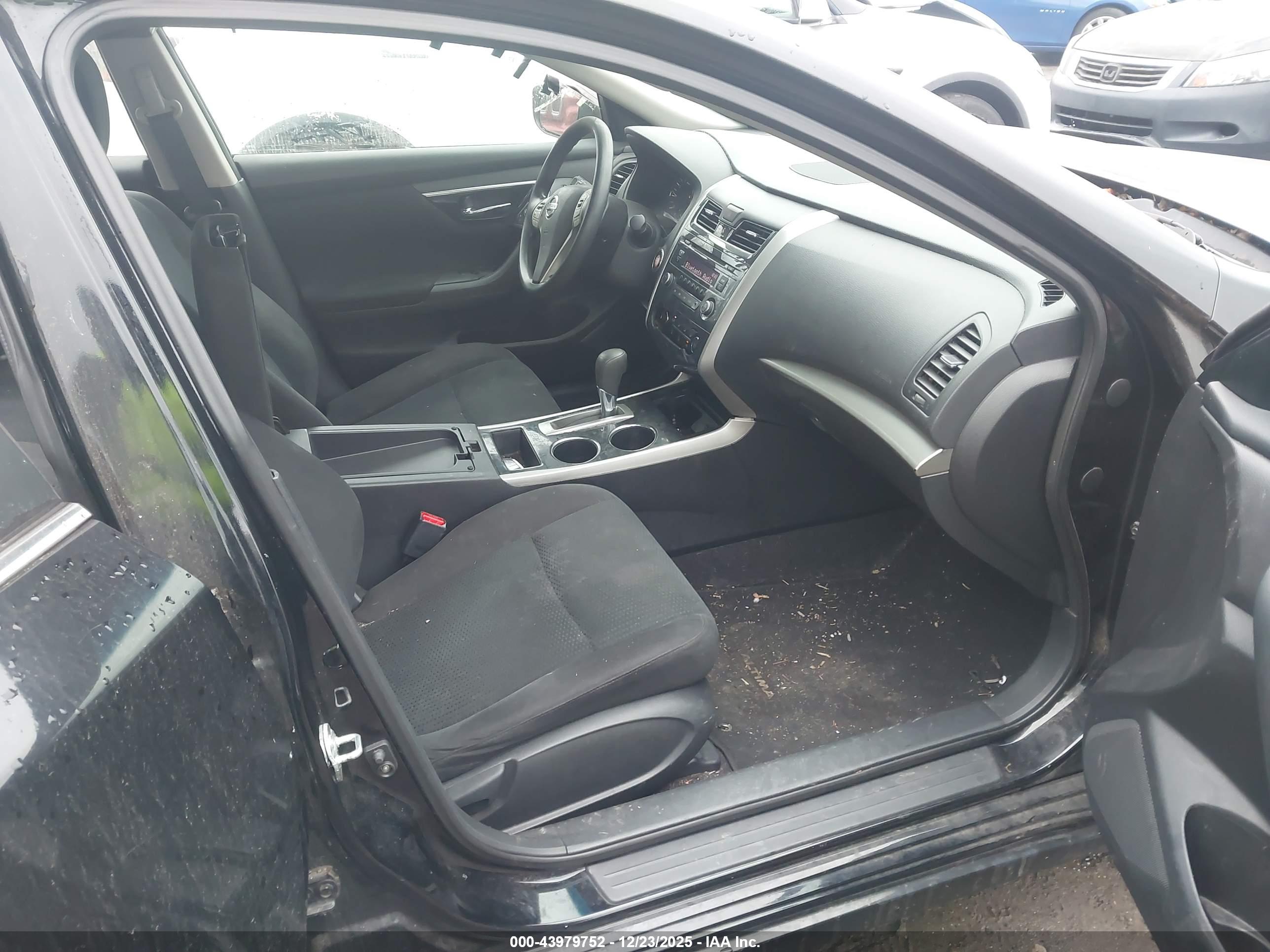 NISSAN ALTIMA image 5