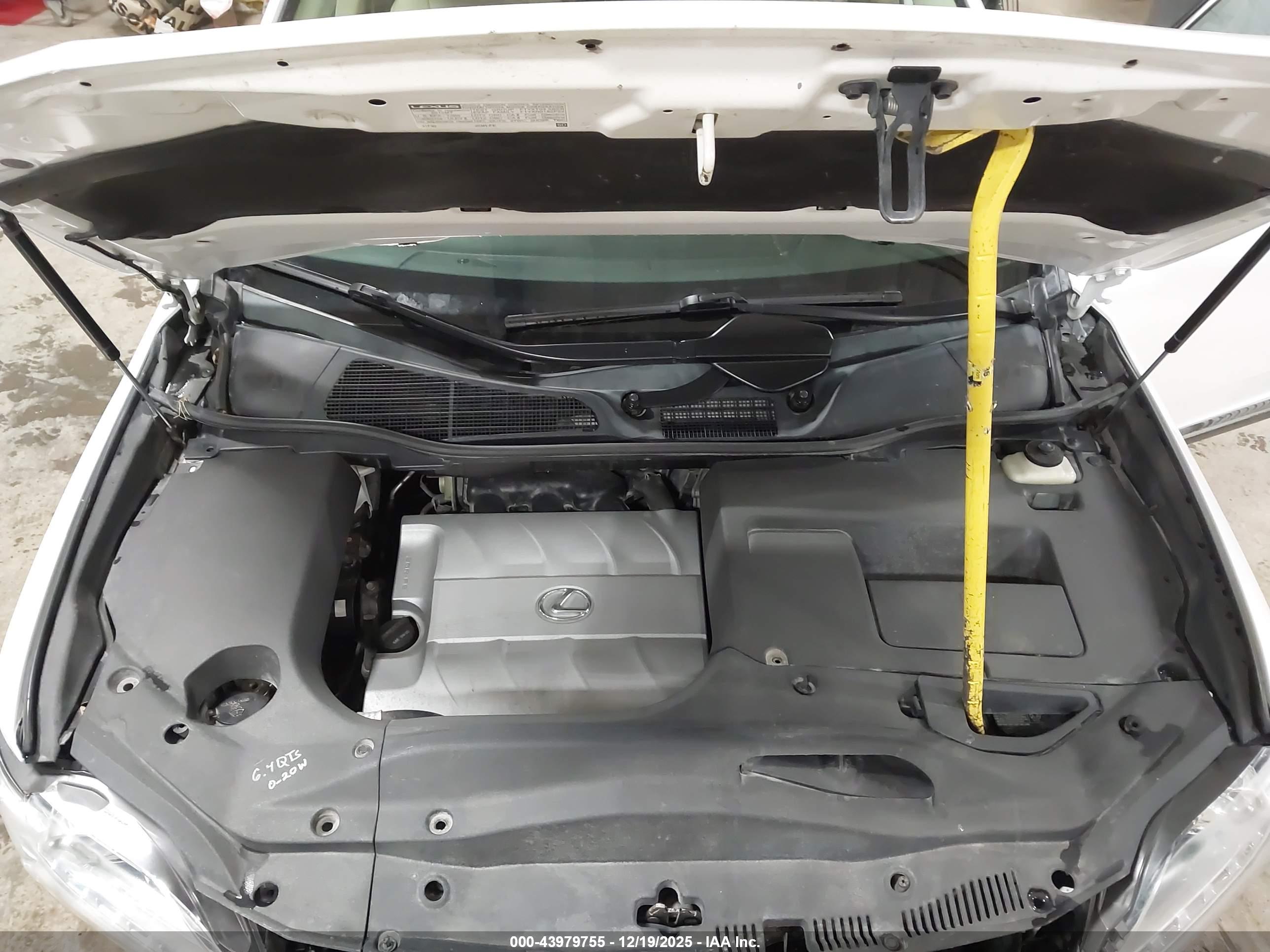 LEXUS RX image 10