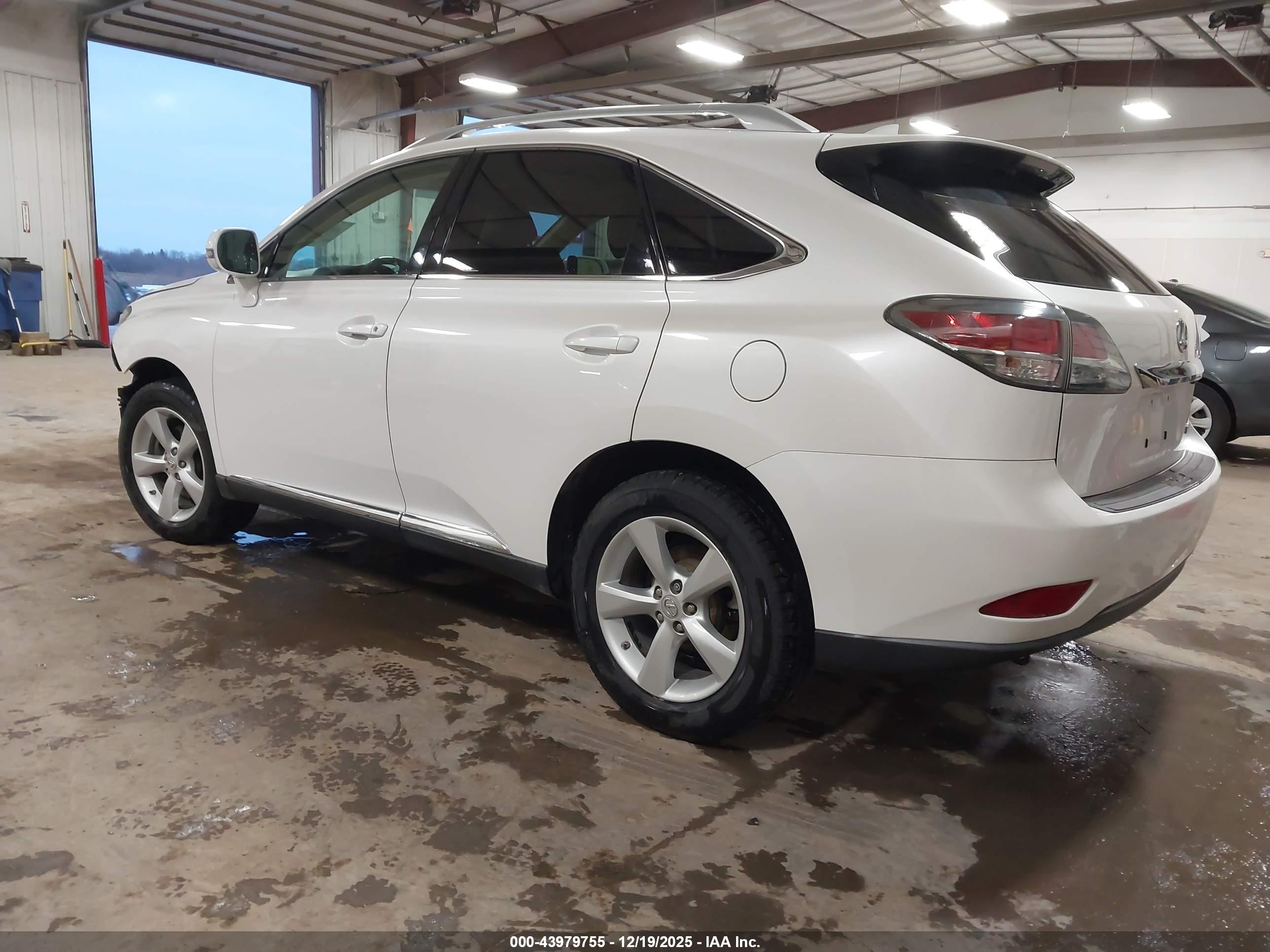 LEXUS RX image 3