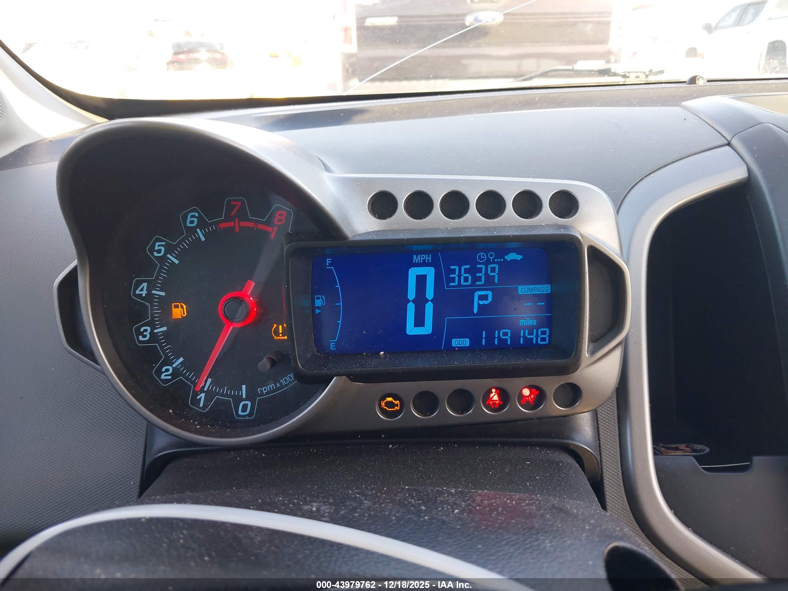 CHEVROLET SONIC image 7