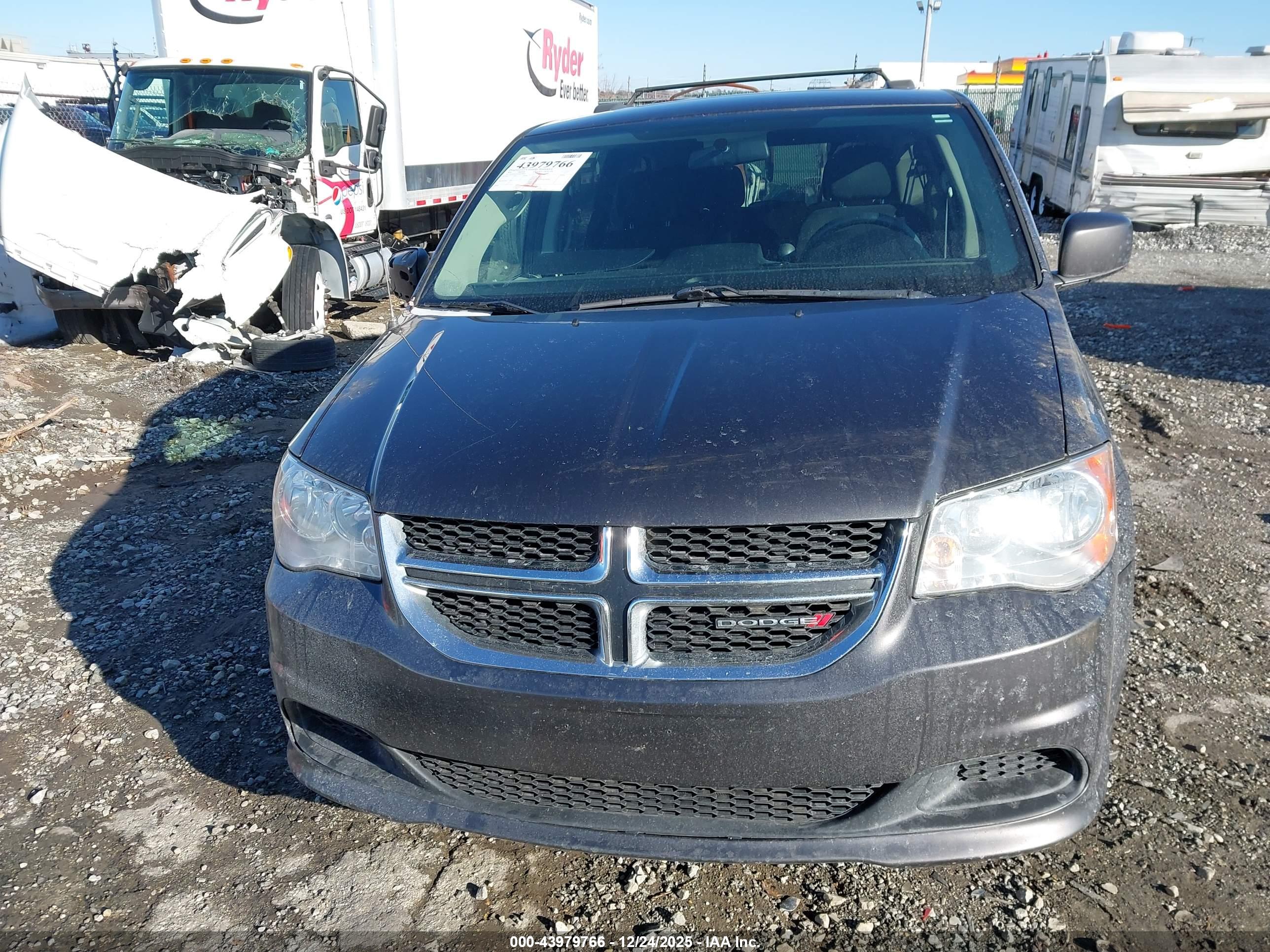 DODGE GRAND image 6