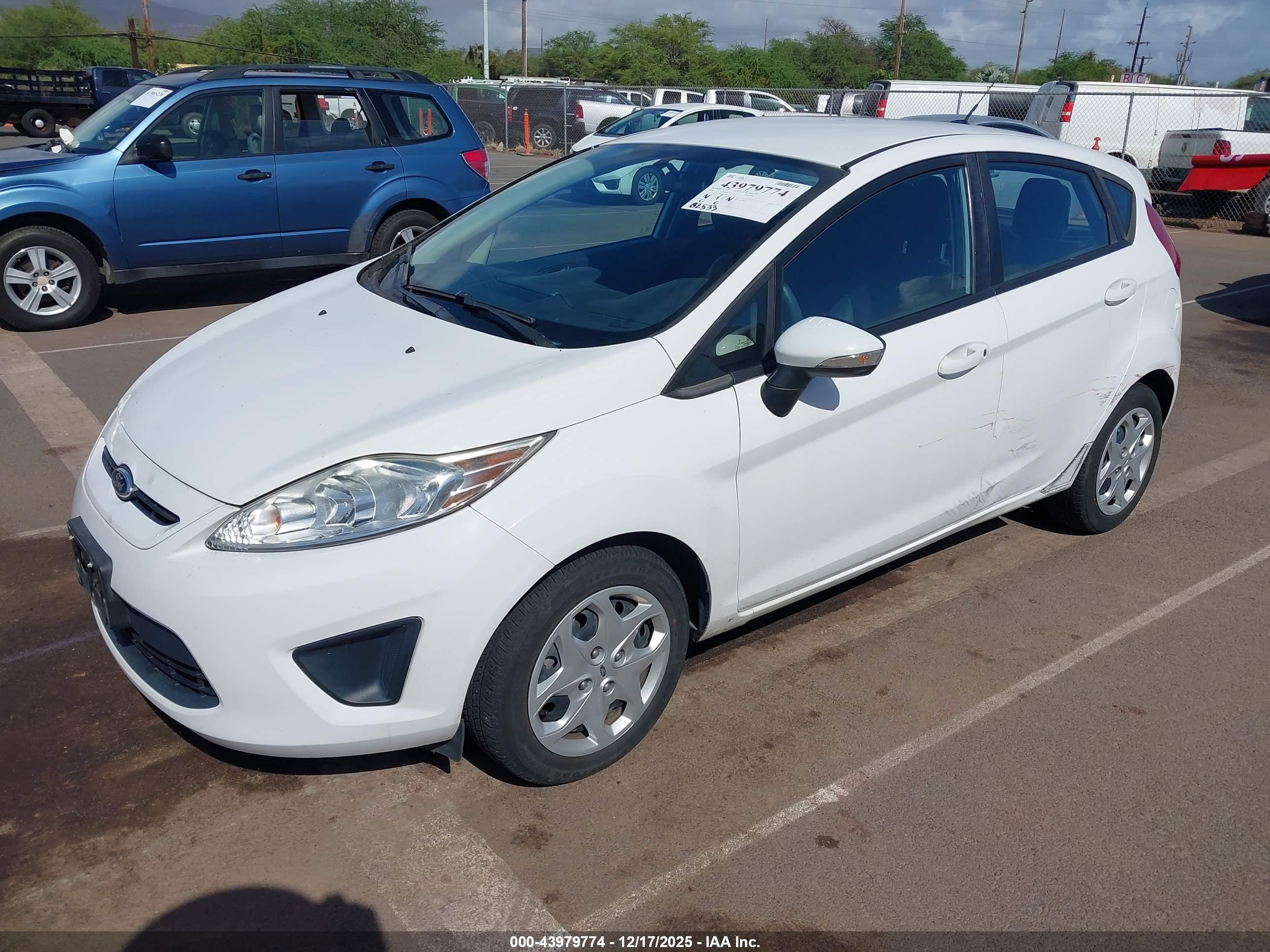 FORD FIESTA image 2