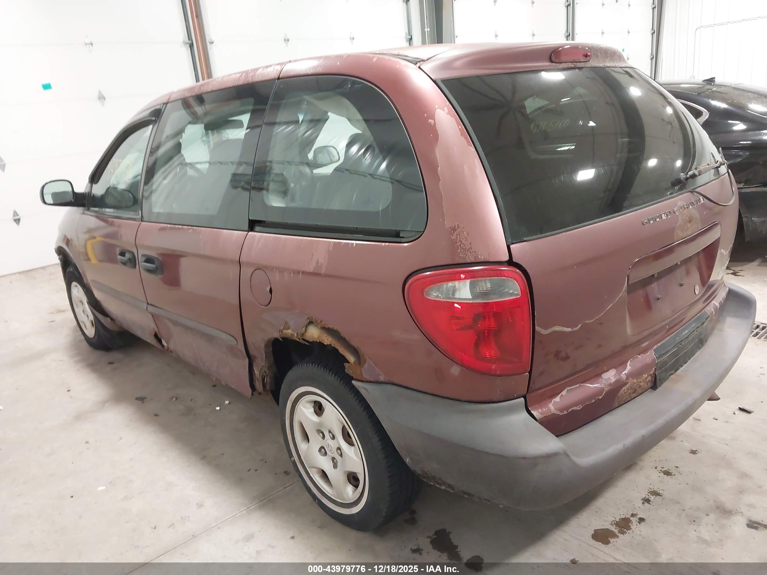 DODGE CARAVAN image 3