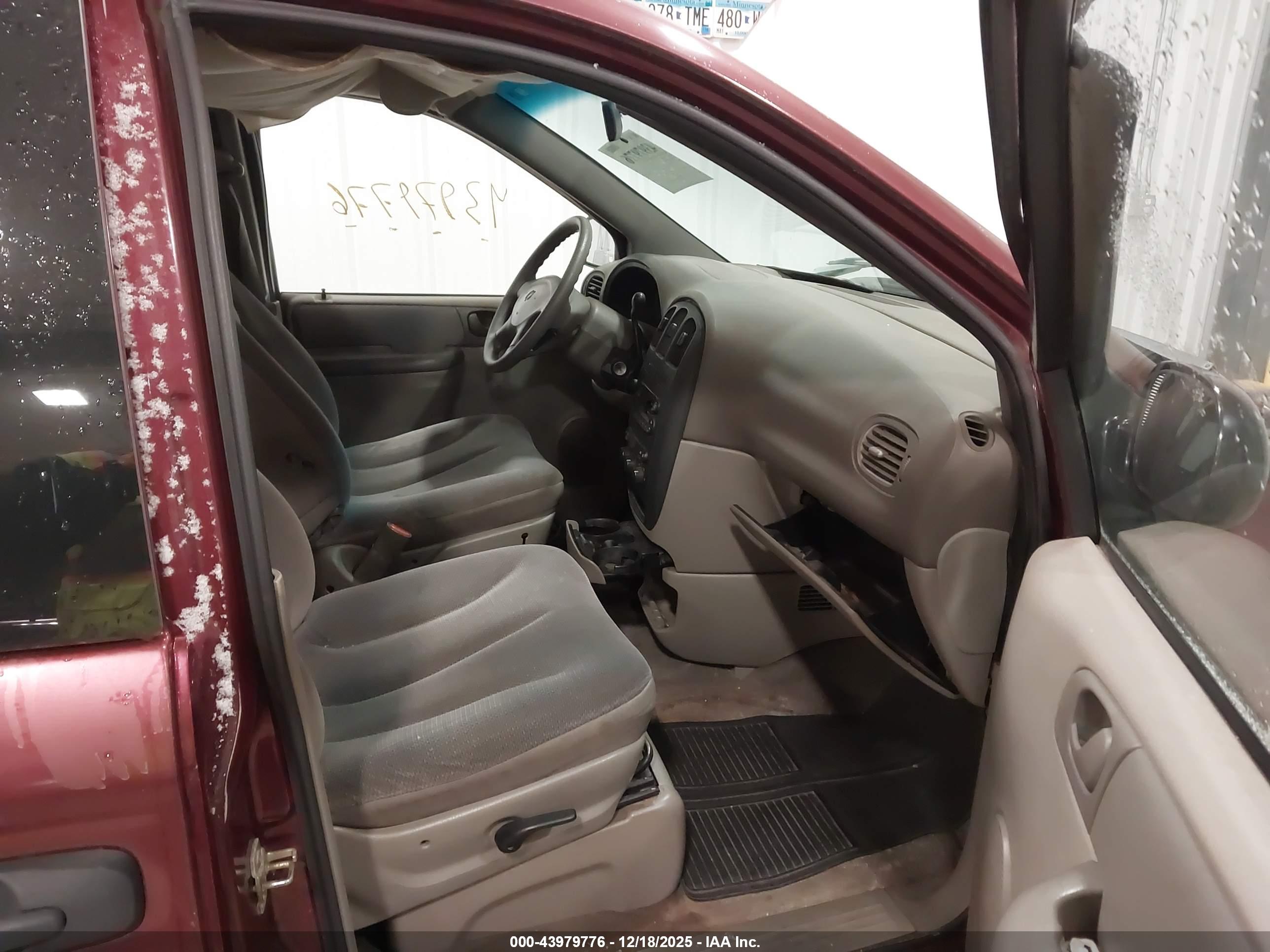 DODGE CARAVAN image 5
