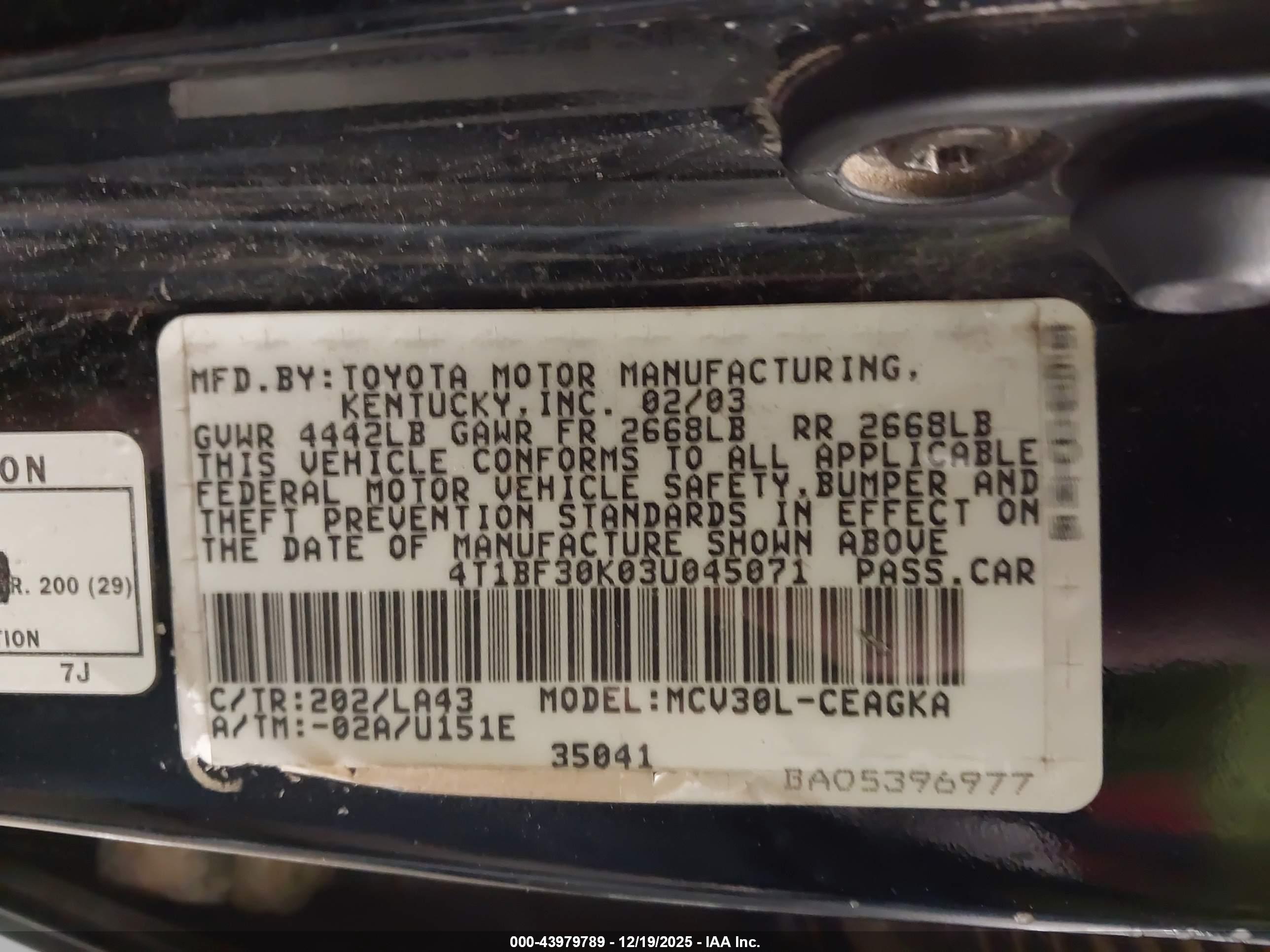 TOYOTA CAMRY image 9