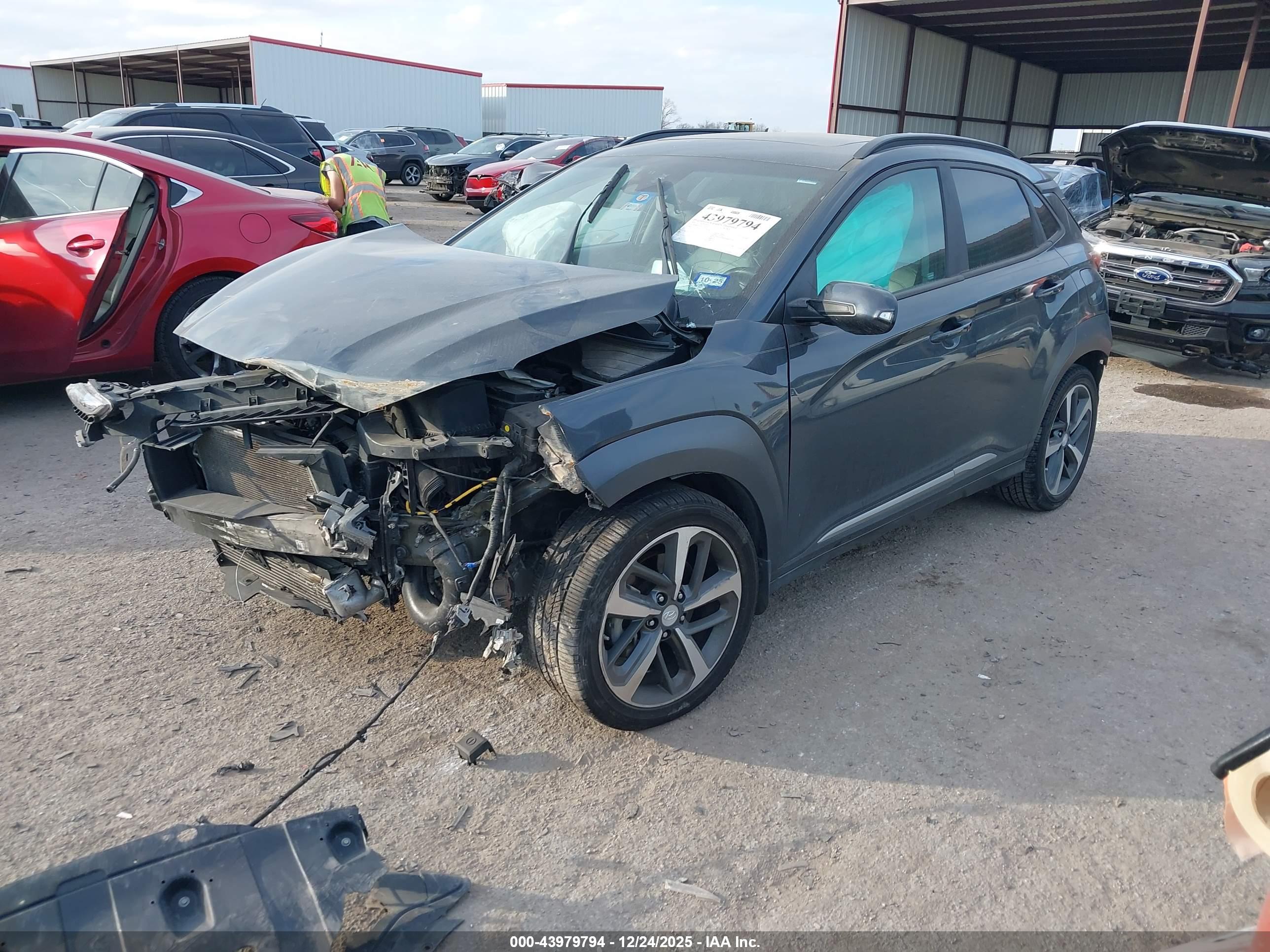 HYUNDAI KONA image 2