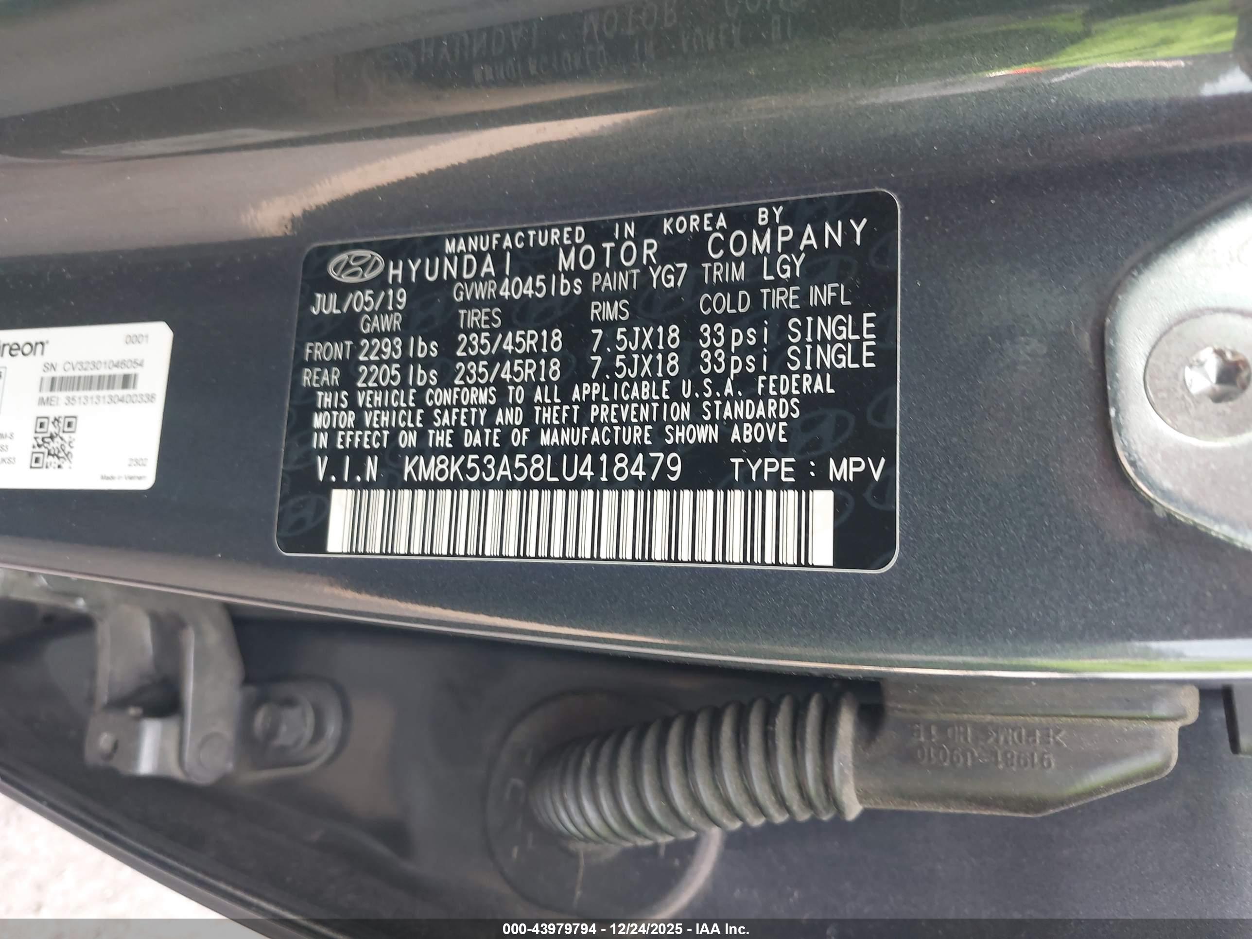 HYUNDAI KONA image 9
