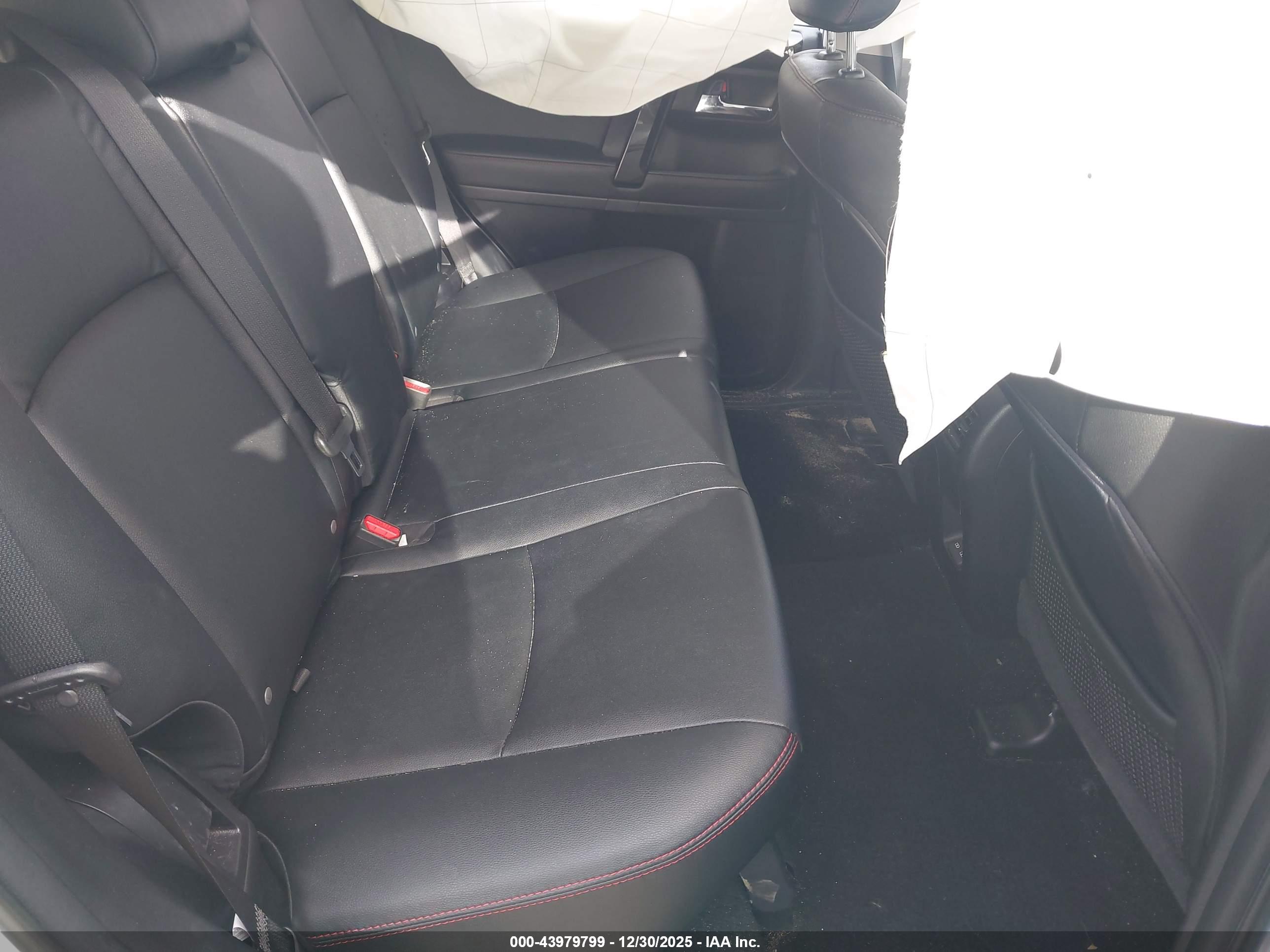 TOYOTA 4RUNNER image 8