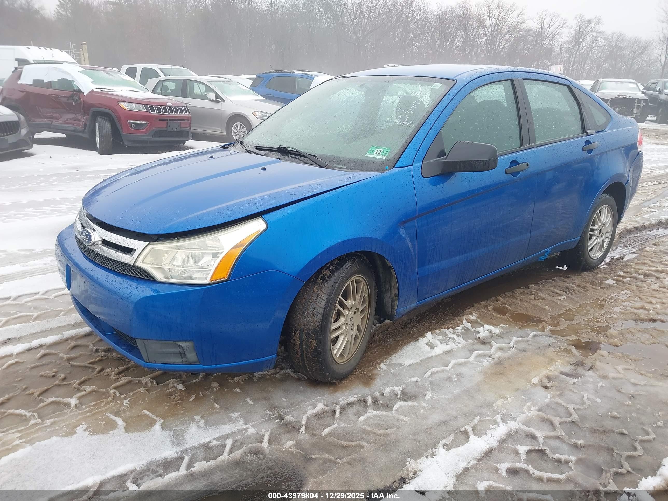 FORD FOCUS image 2