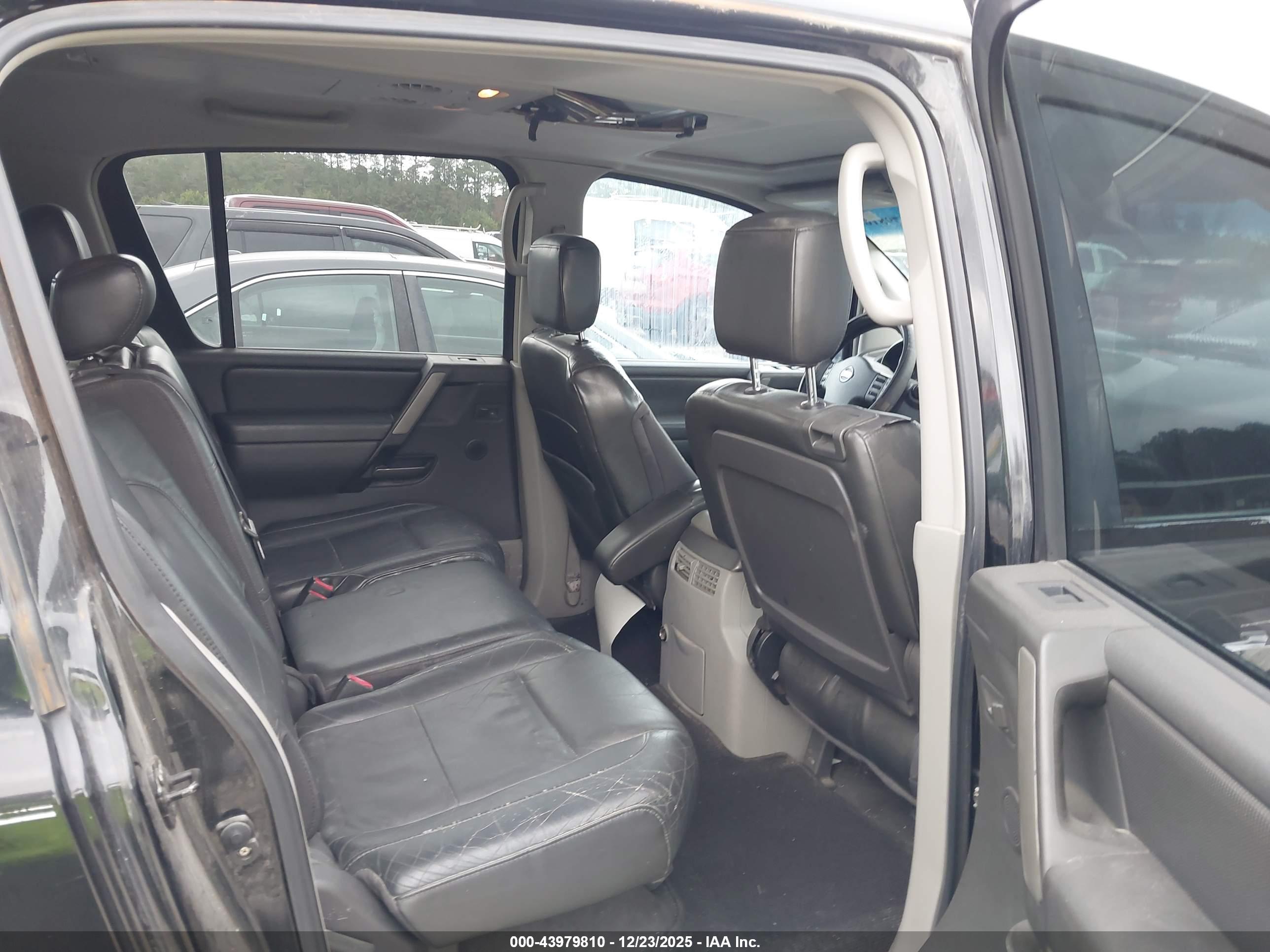 NISSAN PATHFINDER image 8