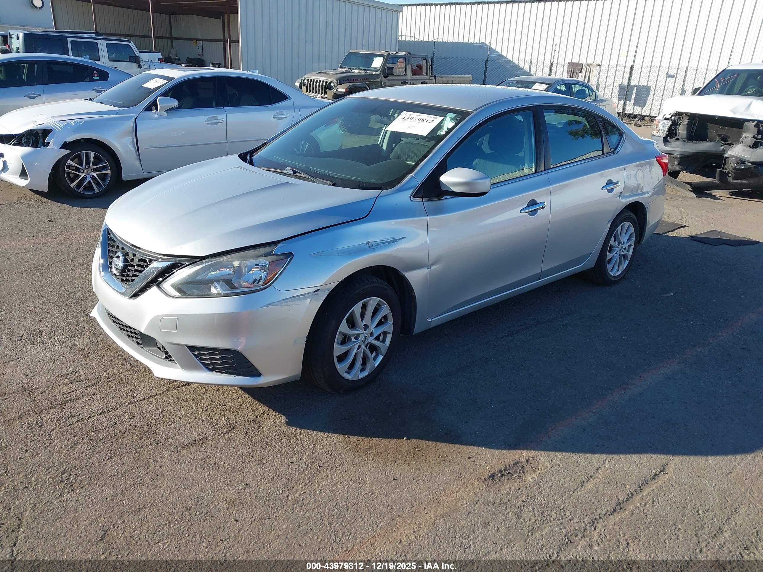 NISSAN SENTRA image 2