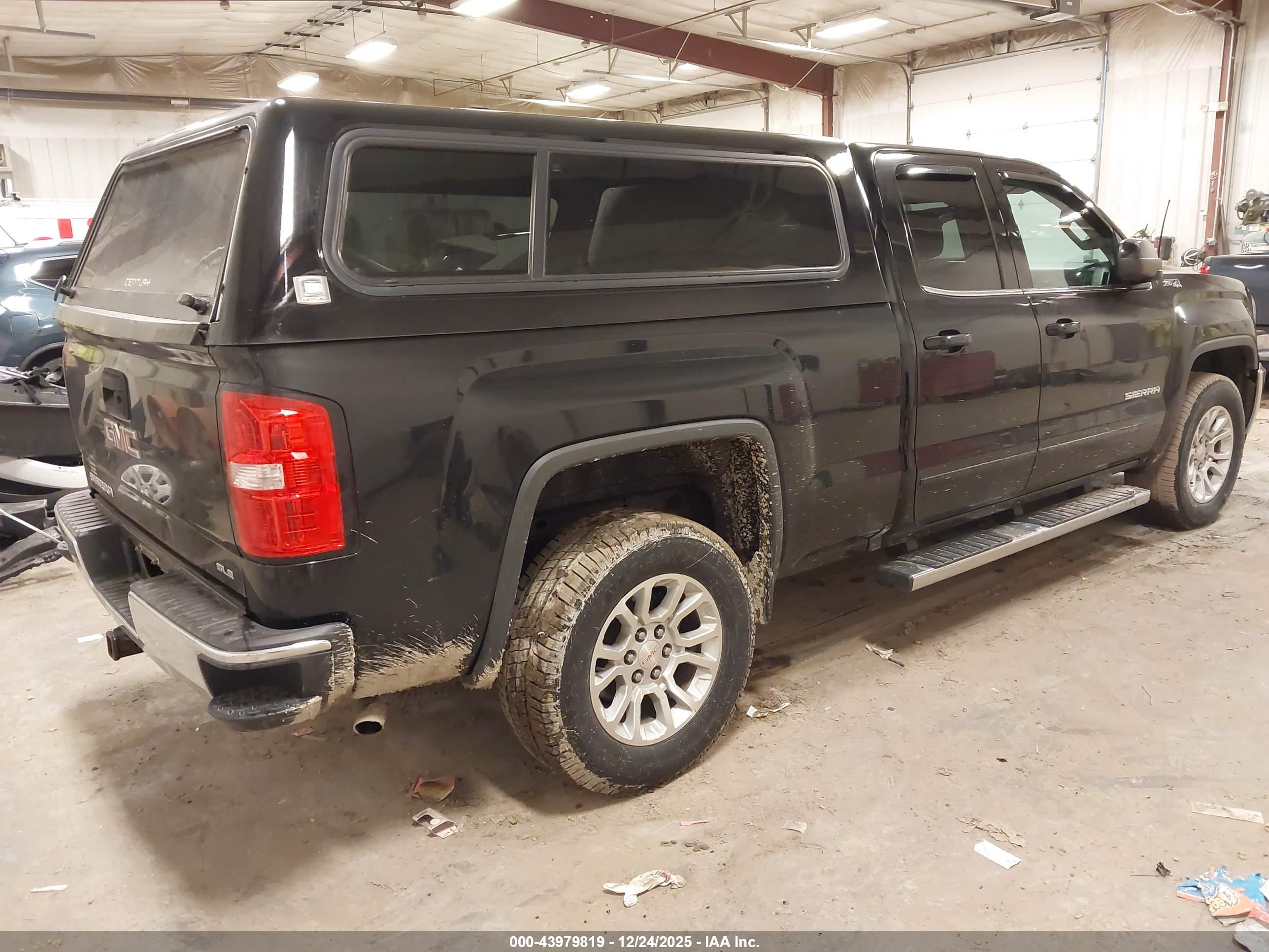 GMC SIERRA image 4