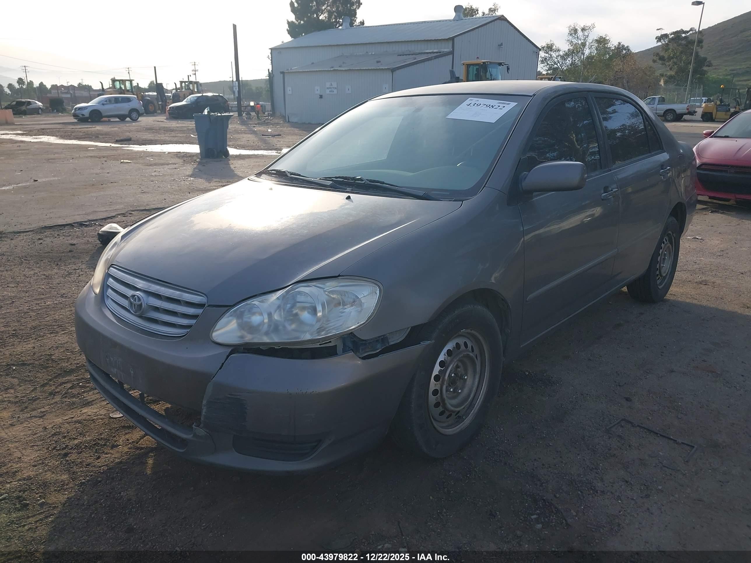 TOYOTA COROLLA image 2